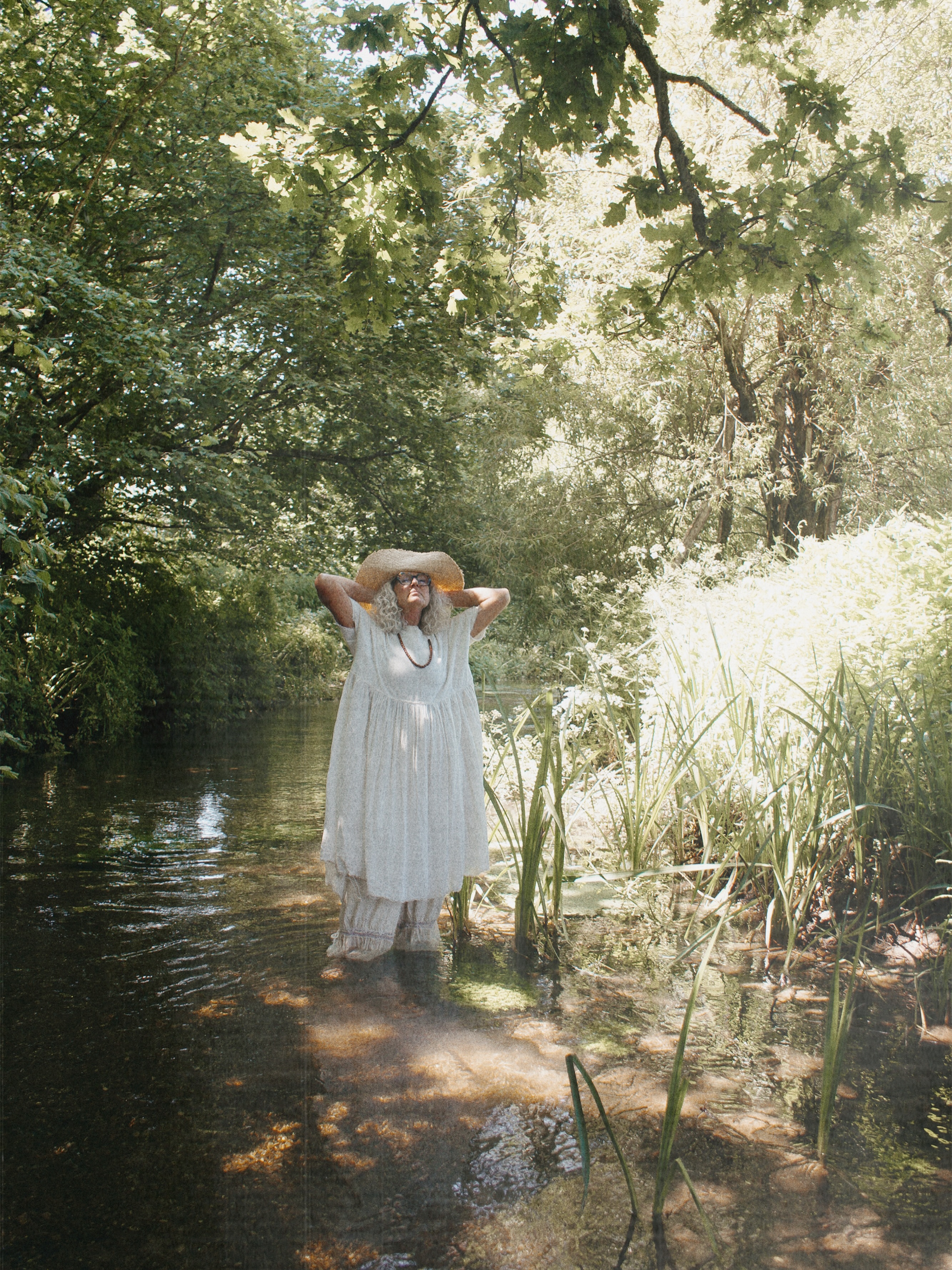Pat wearing Gertie with the Bloomers, both in the perfect natural tone for hot summer days 🌞 Both available online now, made to order in 3 weeks for minimal waste and the most sustainable production #madeinengland