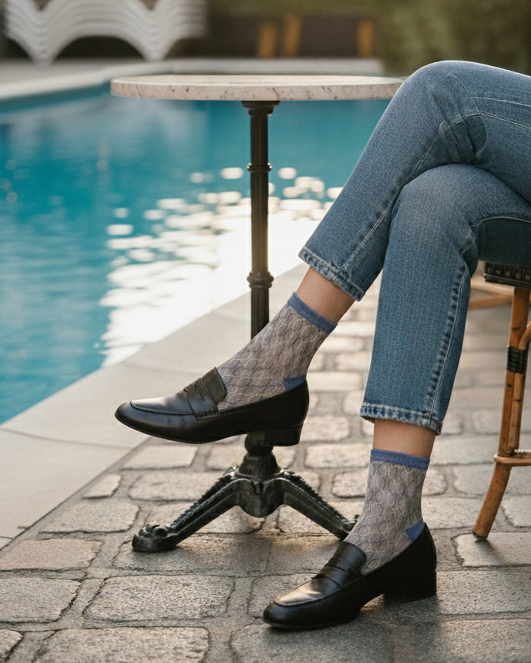 Brillante et irrésistible. Cette chaussette pour femme enveloppe le pied avec un tressage dynamique qui reflète la lumière.
#doredore