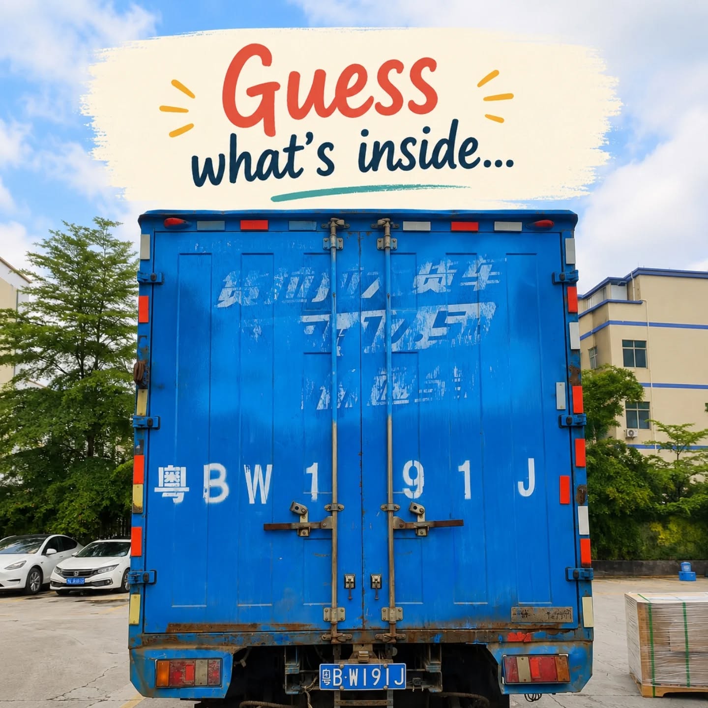 3,000 more books have been printed, packed, and are officially on their way to the US! ๐ข
I can't wait to share ๐๐, ๐๐ค๐ฌ ๐ผ๐ง๐ ๐๐ค๐ช? with even more little readers! ๐๐ถ