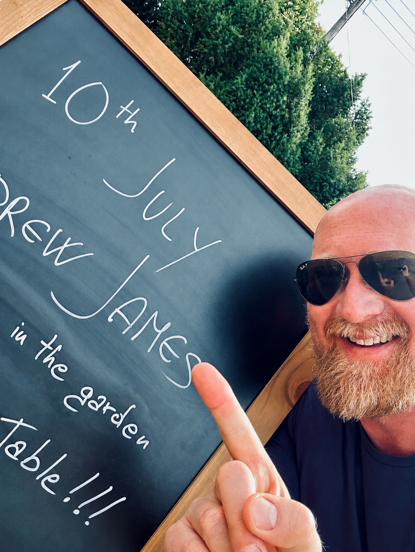 FRIDAY - might be a hot one. BUT @redlionilmington have plenty of cold drinks to keep us cool in the garden and by 7pm it may be a little cooler 😎 🤷♂️
Call the pub for more info on tables and food on ☎️ 01608 682089
#supportyourlocalpub #livemusicvibes #summer2026