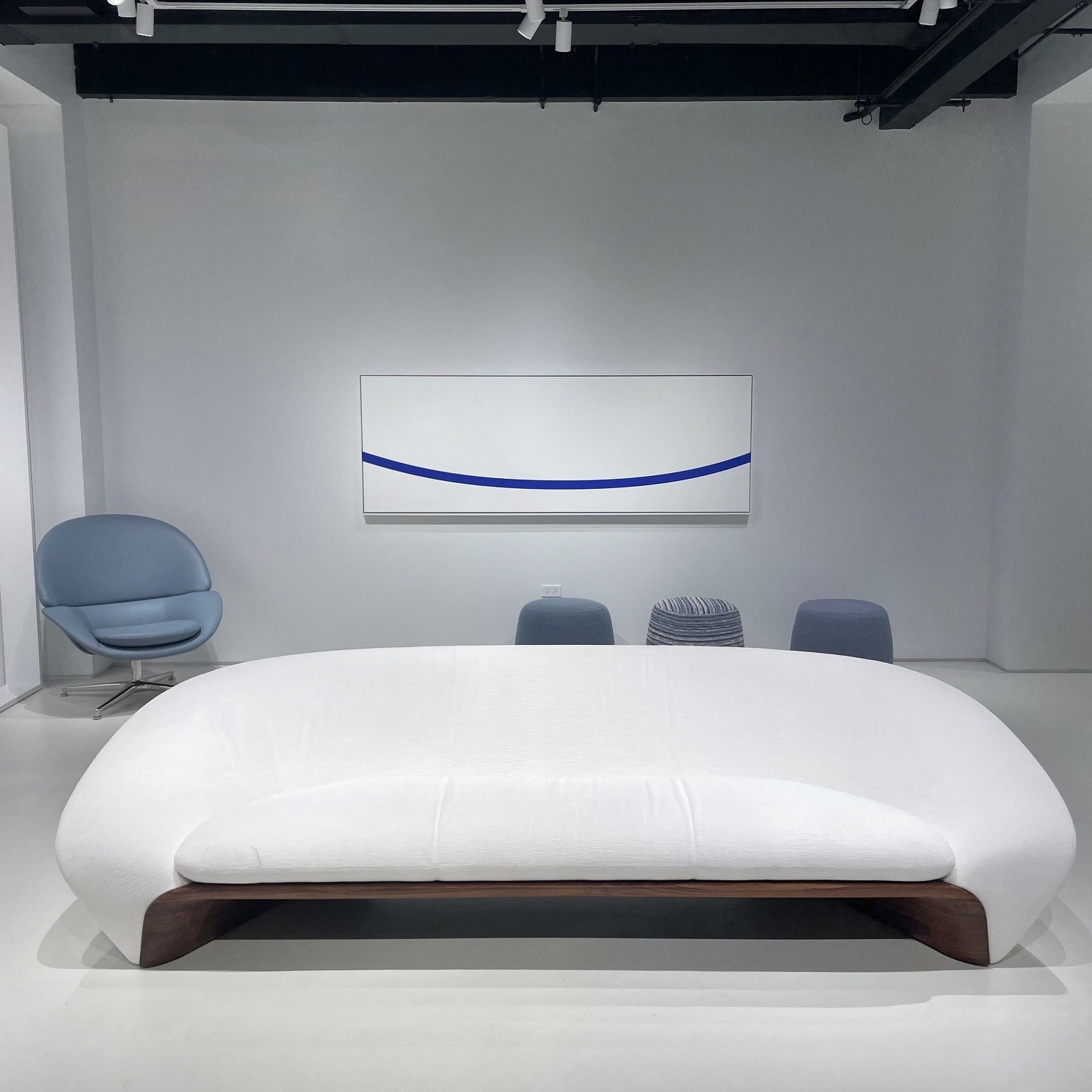 Looking for more on what’s new this tradeshow season?
From NeoCon and Design Days to ICFF, we've rounded up the workplace trends, innovations, and design ideas that are influencing how organizations create more engaging, adaptable environments.
Read the full recap-and make sure you are taking advantage of these trends for your space – at the link in our story highlights.