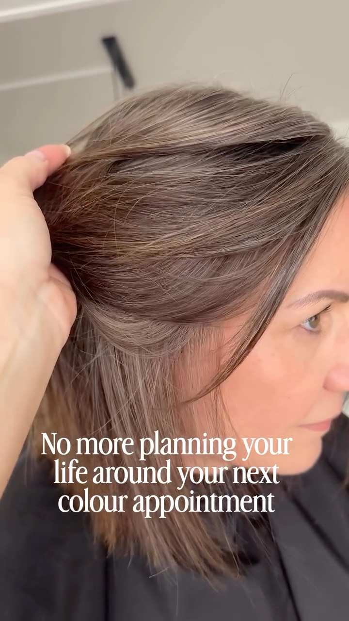 The goal was never to cover her grey…
It was to free her from the cycle of covering it
No harsh regrowth
No root panic
No more living life around 4-week appointments
Just freedom
Most women don’t realise this is an option until they see it.