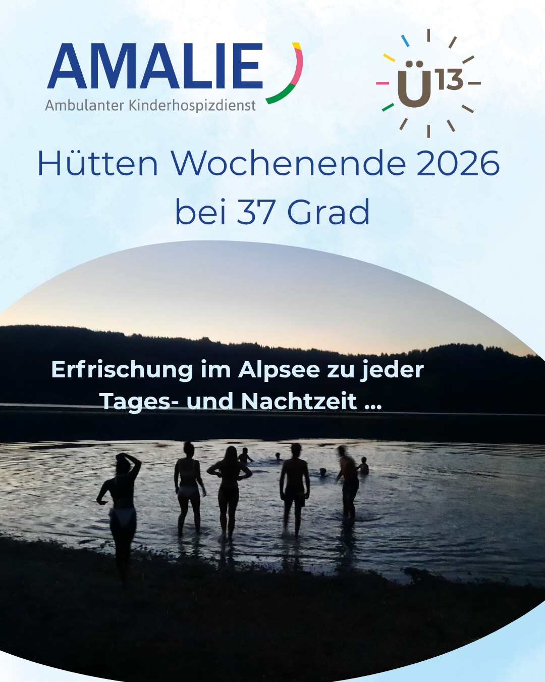 🌞Ü13-Hüttenwochenende im Allgäu🌞
37 Grad, jede Menge Sonnenschein und ganz viele schöne gemeinsame Momente - unser Ü13-Hüttenwochenende hatte alles, was zu einem perfekten Sommerwochenende dazugehört.
Für die nötige Abkühlung sorgte der Alpsee - und zwar zu jeder Tages- und manchmal sogar Nachtzeit. 💦
Kein Fußmarsch wurde ohne eine Runde Schuhgolf absolviert, Wasserbomben brachten zwischendurch
Erfrischung und wenn es doch einmal zu heiß wurde, fanden wir ein schattiges Plätzchen.
Ein besonderes Highlight war das gemeinsame Schnitzen der Stockbrot-Stöcke, bevor es ans Grillen ging - mit direkter Abkühlungsmöglichkeit ganz in der Nähe.
Vor allem aber war es ein Wochenende voller Gemeinschaft, Spaß, guter Gespräche und vieler gemeinsamer
Erinnerungen.
Ein herzliches Dankeschön geht auch an unsere beiden ehrenamtlichen Betreuer:innen, die dieses Wochenende begleitet und mit viel Engagement möglich gemacht haben. 💚
#Kinderhospizdienst #Allgäu #hüttenwochenende #gemeinschafterleben #ehrenamt