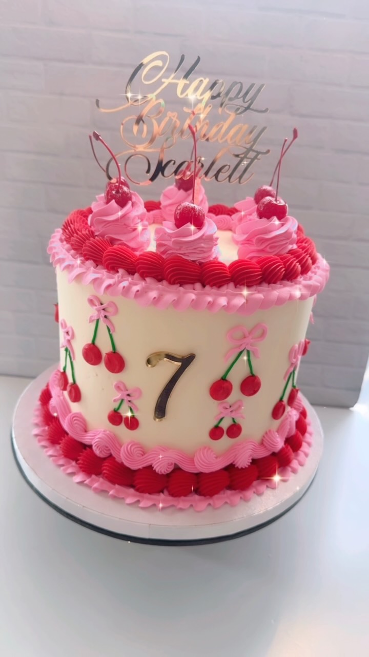 Scarlett’s cherry sweet birthday 🍒
.
.
.
Acrylic - @vs_craftycorner
#njbakery #northernnjbakery #orderonline #customcakes #cherrycakes
