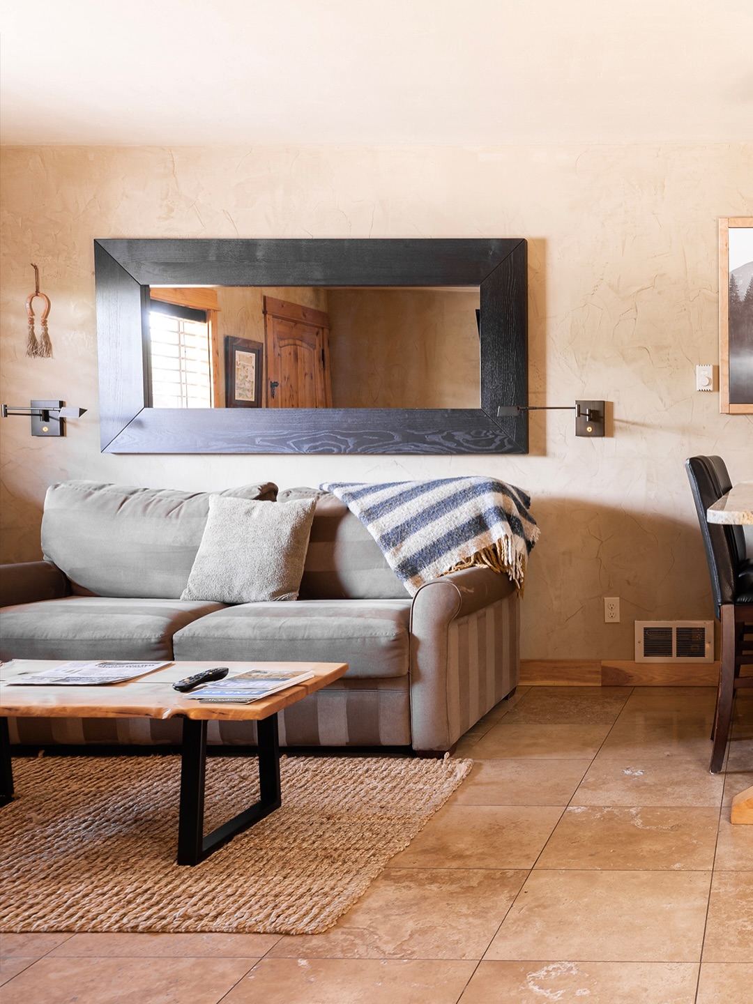 🐶🛌 More room to relax, gather, and feel at home. At Wall Street Suites, every stay includes a spacious living room and a fully equipped kitchen, giving you the comfort and convenience to enjoy Bend on your own schedule. Whether you’re planning a weekend getaway or a longer adventure, settle in and make yourself at home in the heart of downtown Bend. ✨🏔️ #WallStreetSuites #VisitBend #DowntownBend #BendOregon