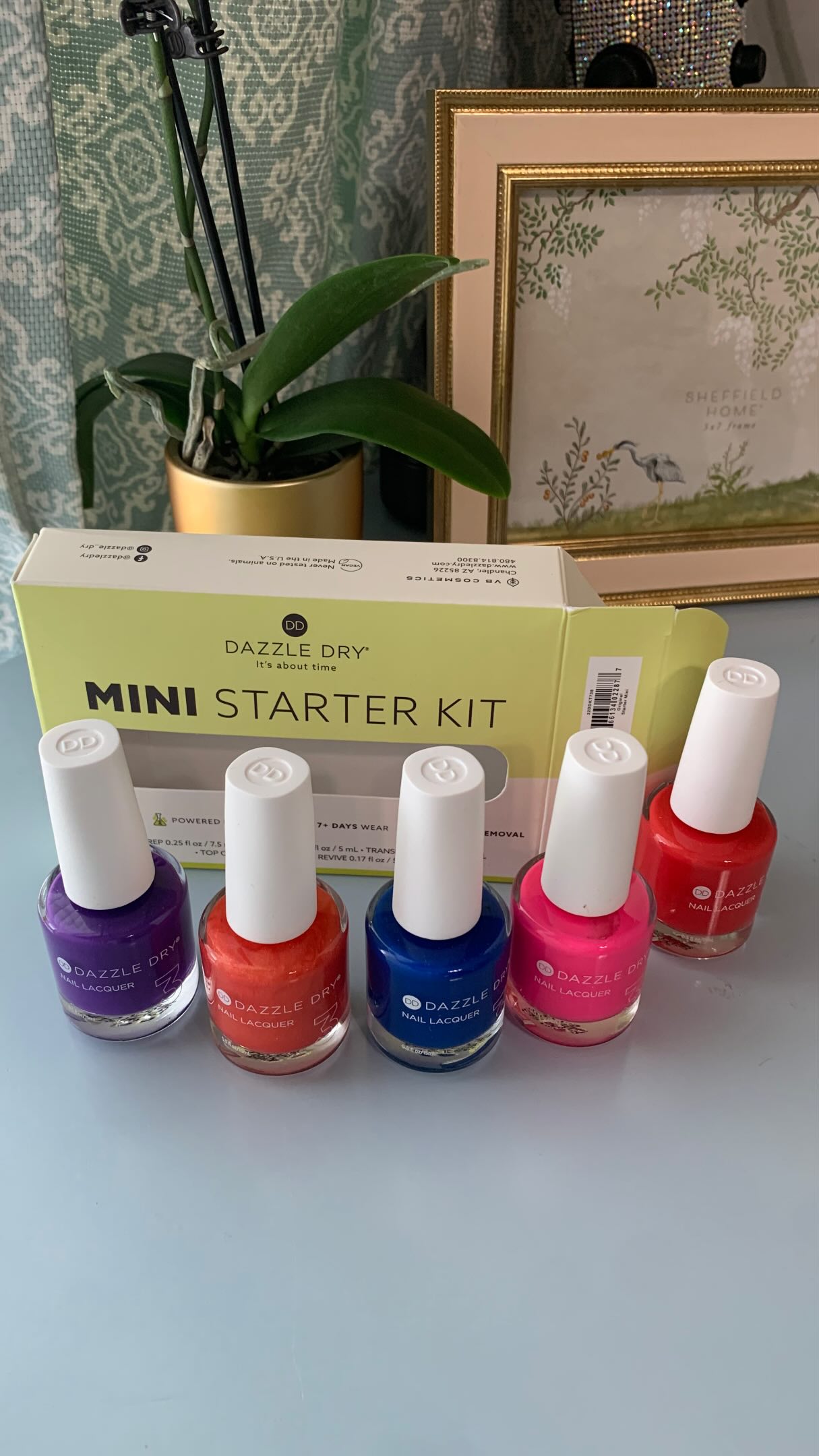 Tried something a little different this time. 👀
I put all five shades from the Dazzle Dry Bright Side Collection Kit and Mini Flight on one hand to test out the full range. Dazzle Dry lasts so much longer than regular polish and skips the UV light, which makes it a great option if you’re looking for a low maintenance manicure that holds up through a long park day.
Linked the kit and mini flight on my LTK if you want to try a fun summer set! 🌈
#DazzleDry #Summernails #ad
#LTKselfcare #LTKSeasonal LTKBeauty
Comment SHOP below to receive a DM with the link to this post on my LTK ⬇ https://liketk.it/6hgUR