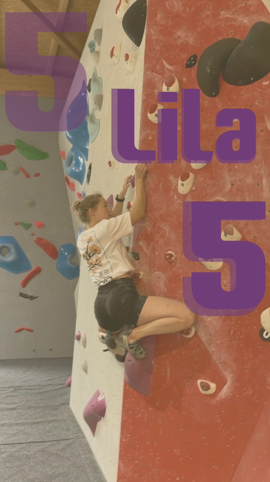 MONDAY BETA | Falte
Das heutige Setter*innen- Team war wieder fleißig und hat die Falte mit neuen Bouldern verziert! ✨
Einer davon ist dieser koordinativ- anspruchsvolle Dyno 🩰 Seid ihr der Challenge gewachsen? Na dann, ab an die neue Wand!
Routesetterin | Climberin: @dauer.setting
#fliegerhallebraunschweig #routesetting #bouldering #fliegerhalle #mondaybeta