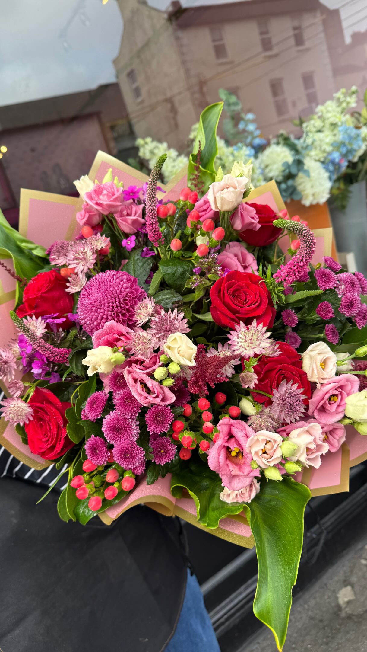 Meet our “Raspberry Blush Bouquet” made today by Orla for a lucky receiving customer 😍
Order yours now on our website - https://www.lawlessflowers.com/product-page/raspberry-blush-bouquet or call the shop on 061 312666 💜
#flowers #limerickflorist #loveflowers #limerick #instagramflowers