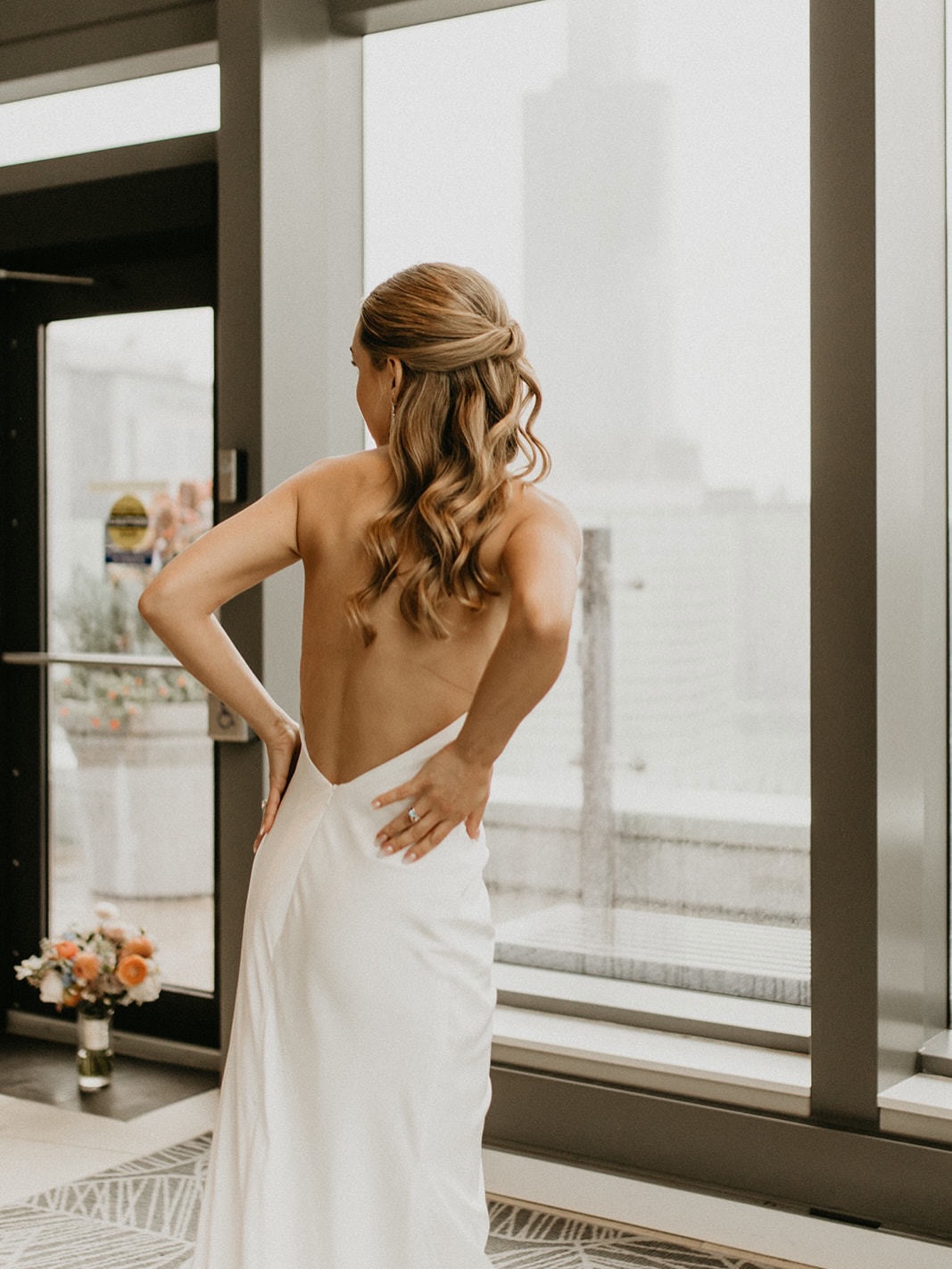 Another wedding weekend is almost here. ✨
The kind of weekend filled with the nervous excitement before a first look, the happy tears that somehow don’t ruin the makeup, and the laughter that echoes through the getting-ready suite all morning long.
The kind of weekend where a bride pauses for a moment, looks around at her favorite people, and realizes, “It’s finally here.”
We’re so grateful to play a small part in these moments; the quiet ones, the joyful ones, and the ones that become memories long after the wedding day is over.
Here’s to another beautiful wedding weekend. 🤍
#ChicagoBride #ChicagoWedding #ChicagoWeddingHair #ChicagoWeddingMakeup #WeddingWeekend BridalBeauty BeautyByAnnKrause
Photos by @theindicollective