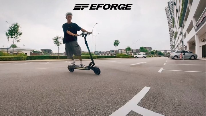 Lifeβs too short for boring days.
Grab your electric scooter and enjoy the ride wherever the road takes you. β‘οΈ
#ElectricScooter #RideWithStyle #GoodVibesOnly #UrbanMobility#EFORGE