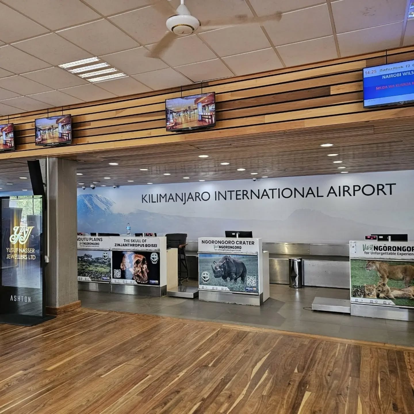 📢 New Blog Alert: Tanzania Visa Requirements 🇹🇿
Planning a safari, climbing Mount Kilimanjaro or relaxing on the beautiful beaches of Zanzibar?
Before you travel, make sure you understand the latest Tanzania Visa Requirements.
In our newest blog you'll learn everything you need to know about:
✅ Visa Exempt Countries
✅ Visa on Arrival
✅ Tanzania e-Visa
✅ Visa Fees & Payment Options
✅ Zanzibar Travel Insurance
✅ Essential Entry Requirements
A little preparation goes a long way towards a smooth start to your Tanzania adventure.
📖 Read the full blog on our website today!
https://www.genesadventures.com/post/tanzania-visa-requirements
For Insta: LINK IN BIO
#TanzaniaVisa #TravelTanzania #GenesAdventures #Kilimanjaro #TanzaniaSafari Zanzibar