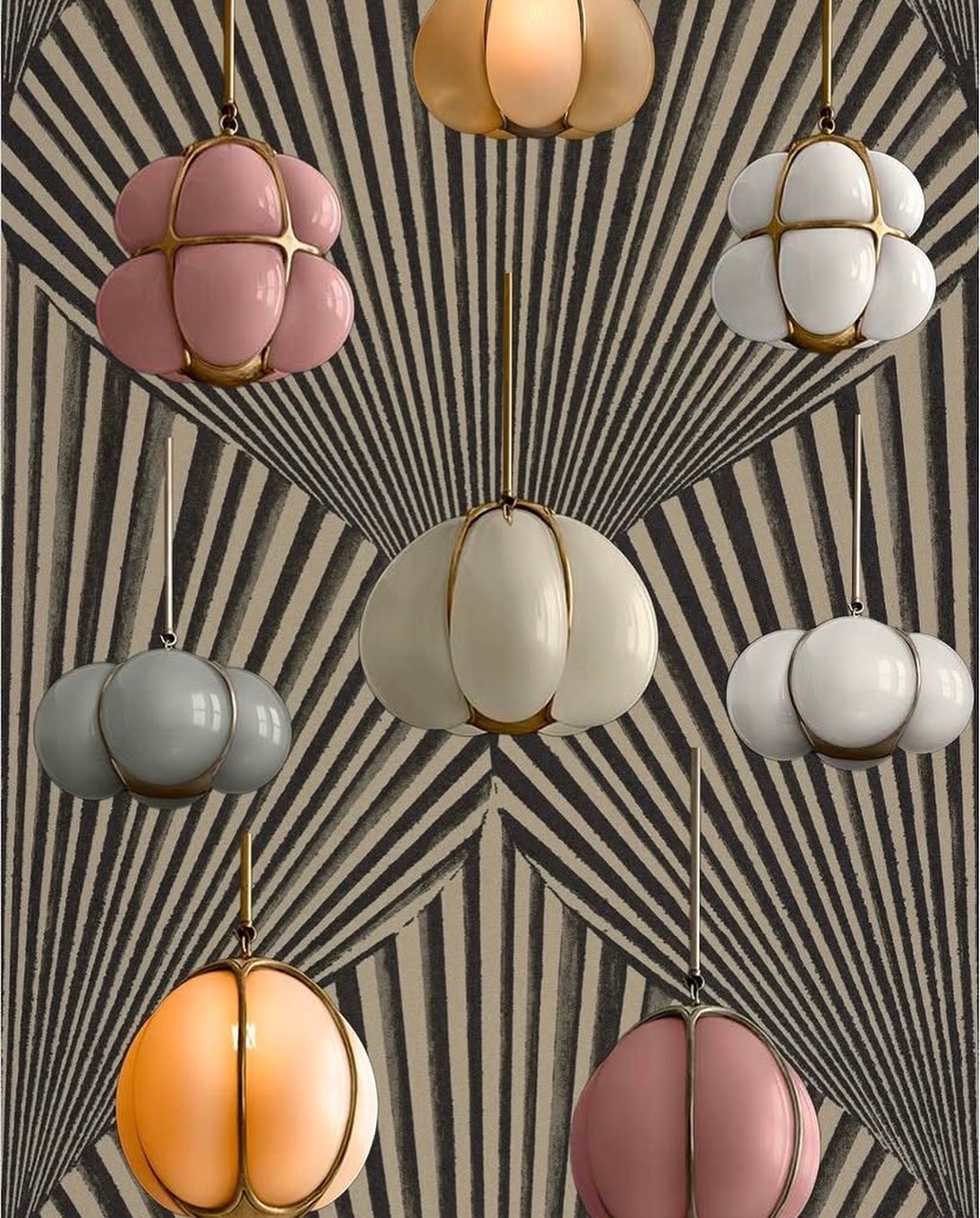 We are obsessed with Lindsey Adelman’s Overglow Pendant.
Inspired by the historic Venetian lampioni, it pairs beautifully soft, mouth-blown glass with a sculptural metal cage, creating the perfect balance between structure and softness. It’s a piece that feels both timeless and contemporary.
Inspiration from: triode_paris
Pendant Lights: lindseyadelman
