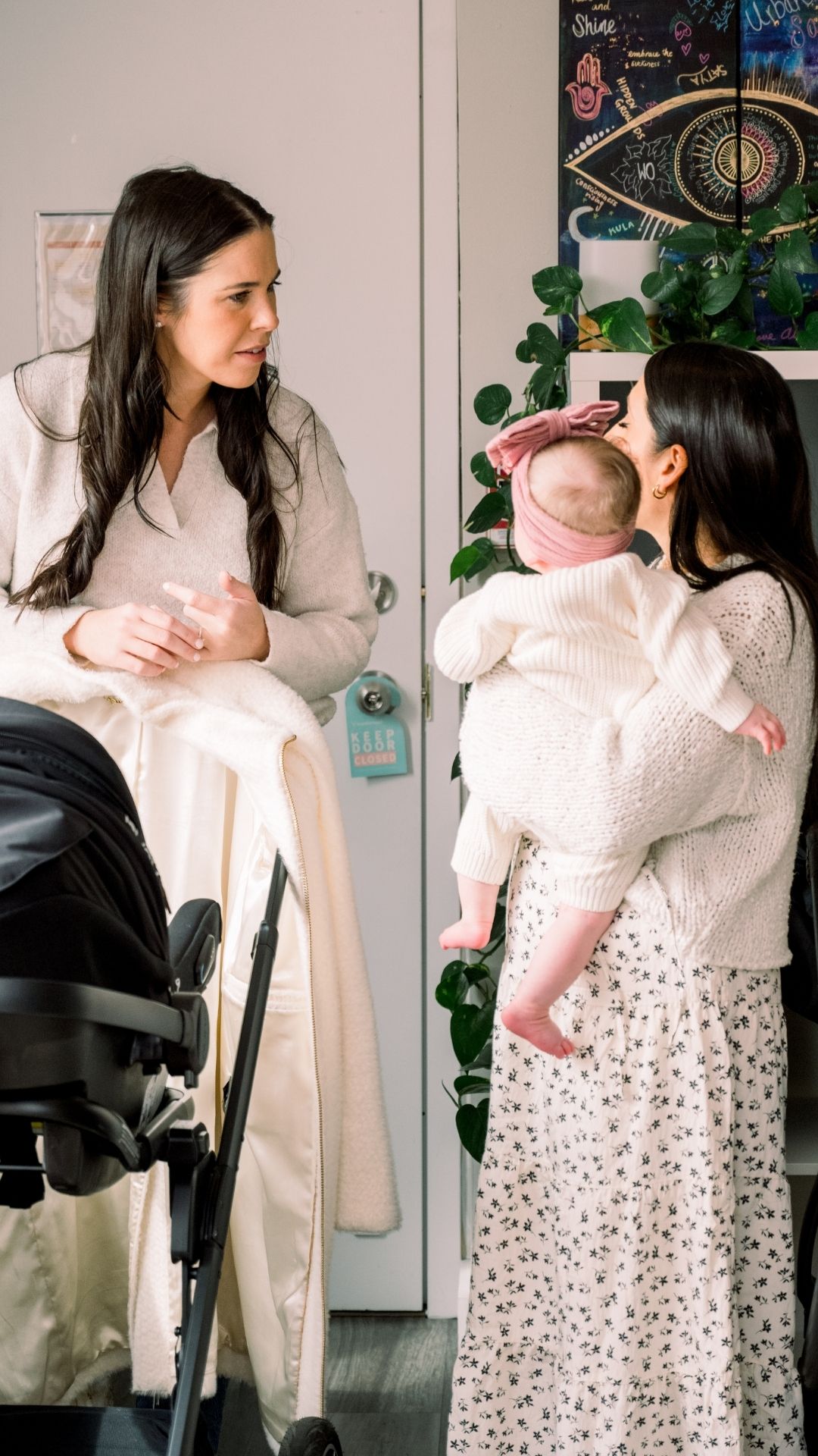 There is more information available to moms than ever before.
Podcasts.
Books.
Group chats.
Online experts.
Endless advice.
And still… so many moms tell us they feel disconnected.
Sometimes what you need isn’t another thing to consume. Sometimes you need to sit in a room with people who are experiencing similar things.
A room where nobody needs context.
A room where conversation doesn’t end when the timer does.
That’s what these cohorts have become and we think that’s why they keep filling. 🫶💗