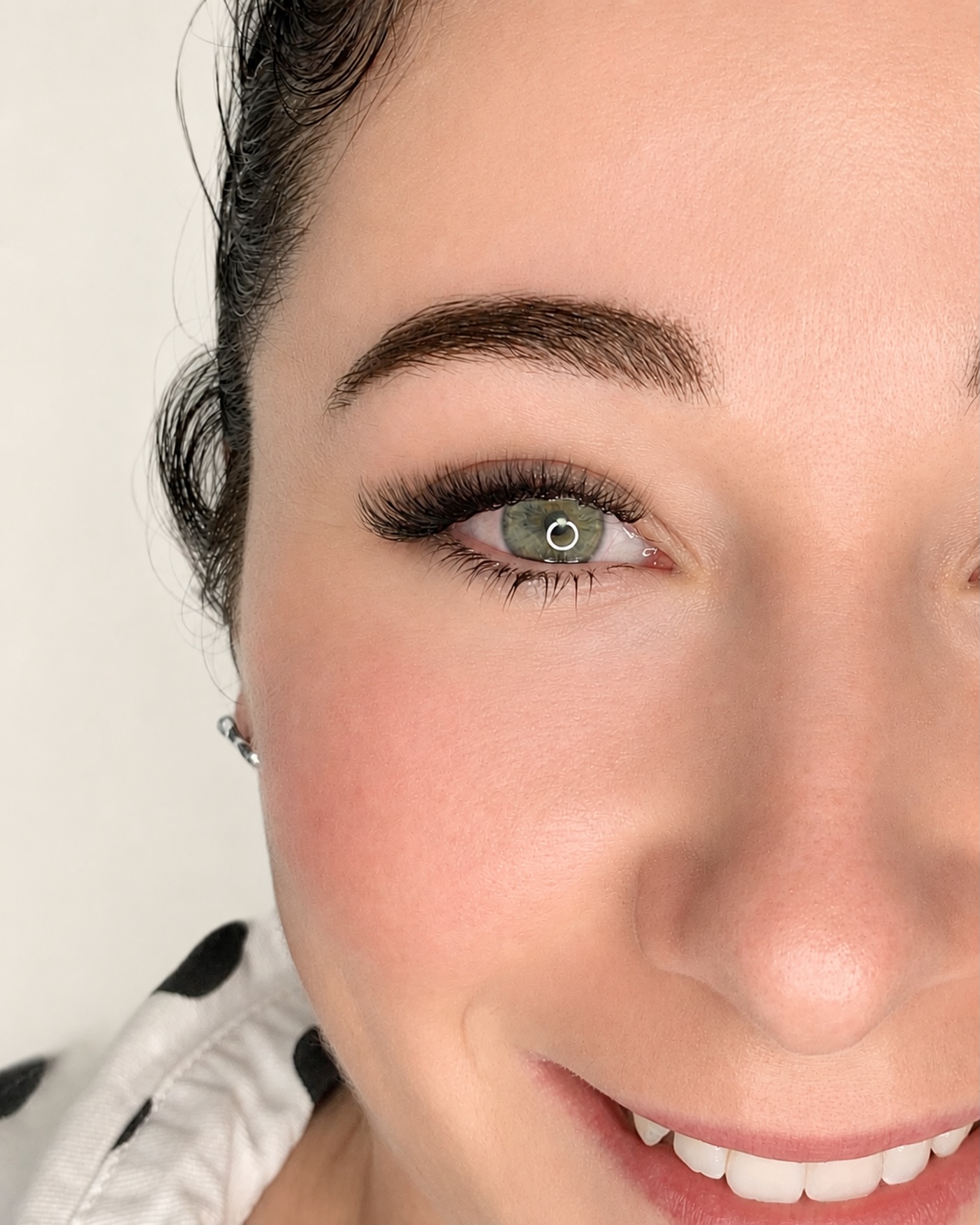 Le naturel, dans les moindres détails.
Des extensions de cils qui subliment le regard sans en faire trop. Parce que la plus belle mise en beauté, c’est celle qui vous ressemble. 🤍
@marine_madl 🥰
#extensionsdecilsbergerac #bergeracmaville #cilacil #cilbergerac