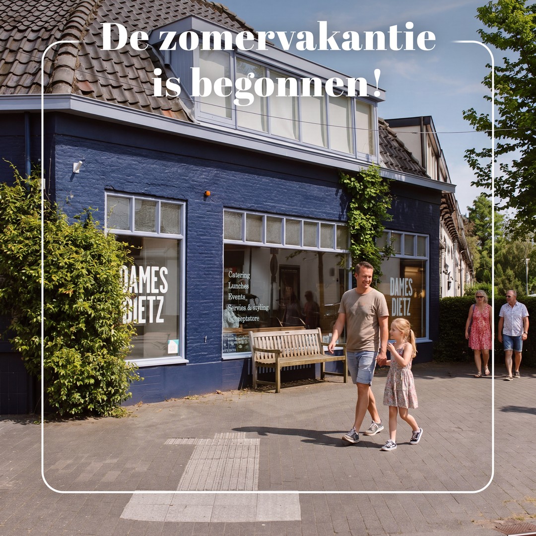 De scholen zijn uit, de zomervakantie is begonnen! Heb jij al vakantieplannen gemaakt? Of blijf je voorlopig hier? Gelukkig is ons gezellige winkelgebied er altijd om je te verwelkomen 😉
#zomervakantie #winkelgebied #dekempenaer #genieten #gezelligheid #bollenstreek #oegstgeest