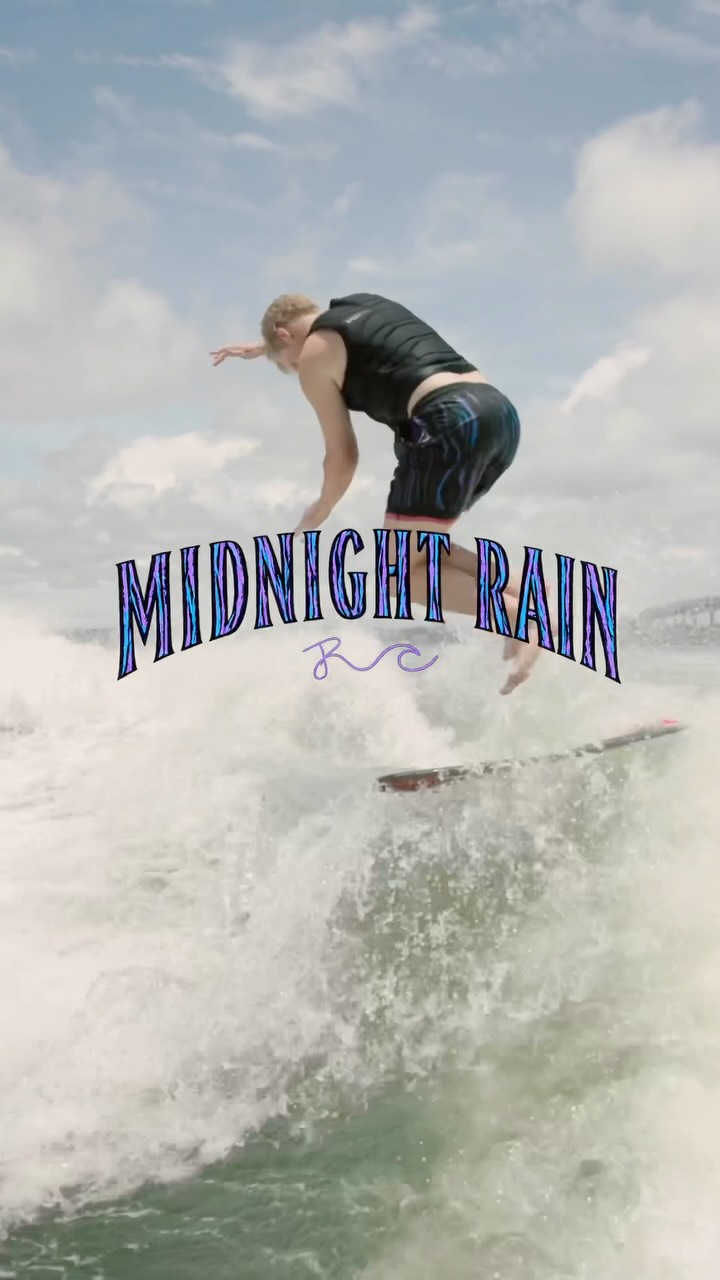 Midnight Rain By Professional Wakesurfer @iankirk7 Is LIVE ☔️
10 Products. Both Men’s & Women’s. Years In The Making.
SEND IT. OWN IT. LIVE IT. 🤘🏽
•
#mensstyle #swimwear #athlete #mensswimwear #activelifestyle