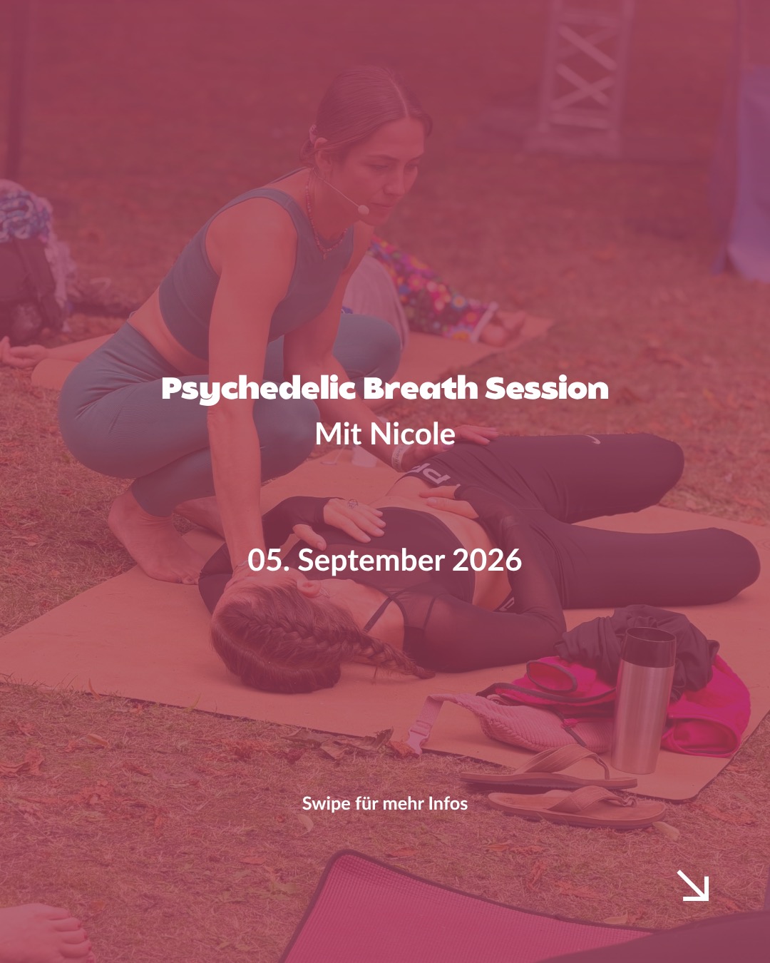 Dein Atem kann mehr, als dich nur durch den Tag zu begleiten.
In unserer Psychedelic Breath Session erkundest du durch eine intensive Atempraxis einen neuen Zugang zu deinem Körper und deinem Nervensystem. Bewusstes Atmen kann dabei unterstützen, Anspannung loszulassen, innere Präsenz zu fördern und neue Perspektiven entstehen zu lassen.
Du erfährst am eigenen Körper, wie kraftvoll der Atem als Werkzeug für Selbstregulation und Achtsamkeit sein kann in einem sicheren und achtsam gehaltenen Raum.
🗓️ 05.09.2026
🕕 18:00 – 19:30 Uhr
📍 Yoga Labor Berlin
💛 20 €
Die Gruppe ist bewusst klein gehalten, damit genügend Raum für eine intensive Erfahrung bleibt. Die Plätze sind begrenzt.
Jetzt anmelden. 🤍