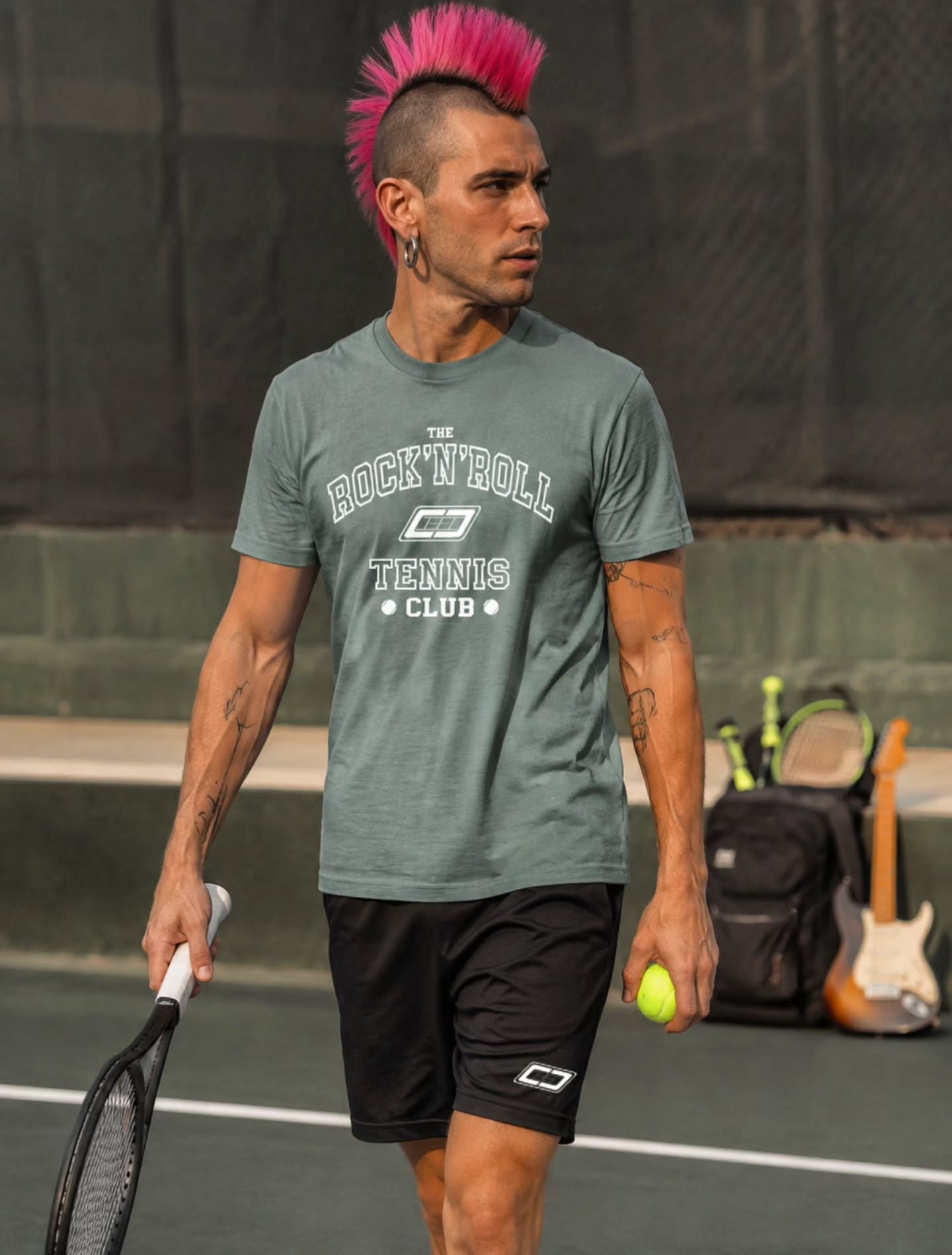 ROCK THE COURT 🎸🎾
Vous faîtes définitivement partie du club avec ce tee-shirt en coton bio. Le message est clair, la couleur est d'enfer.
A porter sans modération avant, pendant et après le tennis.
Edition limitée.
SHOP NOW :
www.centrecourt-tennisapparel.com
ROCK'N'ROLL TENNIS IS NOT DEAD 🎾🎸
CENTRE COURT EST UNE MARQUE FRANÇAISE 🇫🇷