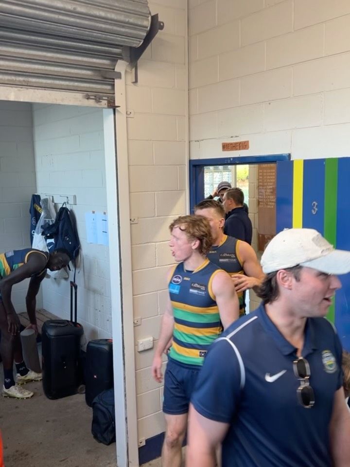 SKOB get it done in a tight one at the college!
The seniors came from 20 points down midway through the last term to finish on top of Caulfield and secure another important 4 points!
SKOB 13.12.90
Caulfield 12.15.87
#goSKOB๐๐๐