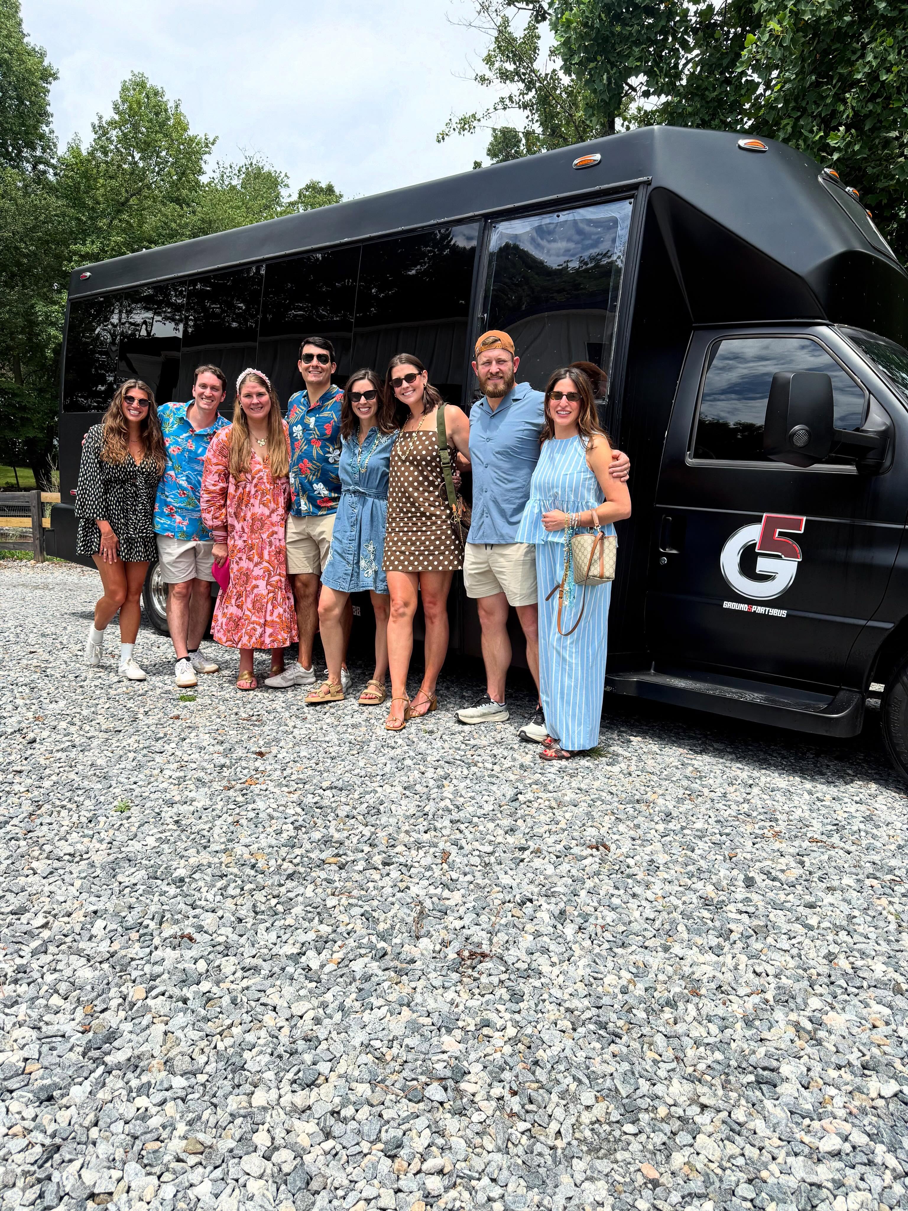 Megan planned the ultimate surprise birthday winery tour for Kelsey & Christine!🍷🍇
.
We have new friends at @stoneyjswinery! A new highly recommended stop on your next winery tour with G5!
