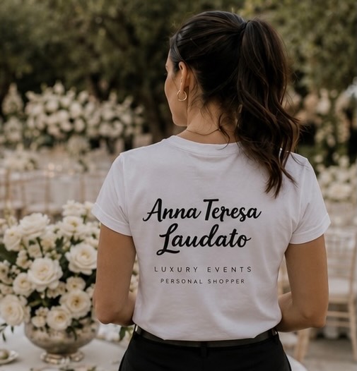 Tuscany, soft candlelight, hundreds of candles, white flowers, and an impeccable welcome. ✨🤍
This is how a dream wedding comes to life.
Every detail is carefully designed to create unforgettable emotions.
Are you planning your wedding in Tuscany? Get in touch with me and let’s transform your dream into an unforgettable event. 💍🌿
#TuscanyWedding #WeddingInTuscany #TuscanyBride #ItalianWedding #DreamWedding