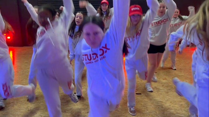 A little flashback to our Easter camp! So excited to be back in the studio next week with you all🤩❤️