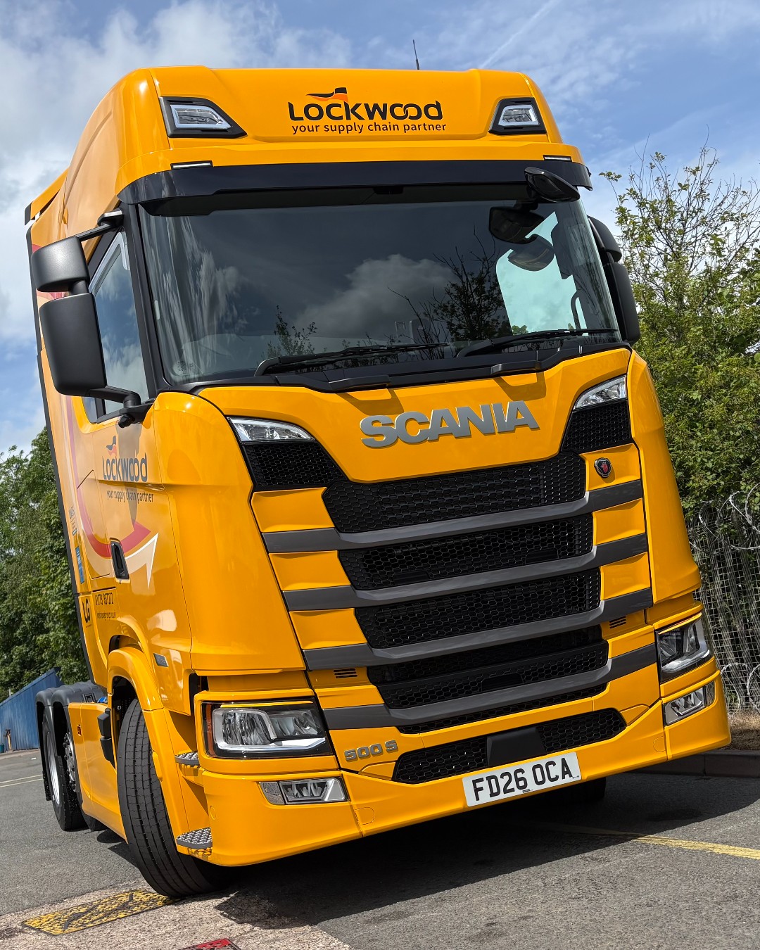 It doesn't come much better than this🤩🔥
Lockwood Haulage have taken delivery of three Scania S460's and two Scania S500's for a total of five new fantastic Scania units.
With every box ticked and finished brilliantly in the Lockwood Haulage decals, these units are poised and ready for the road!
Thank you to all the team at Lockwood Haulage for the continued business and support.
#SuppliedByKeltruck