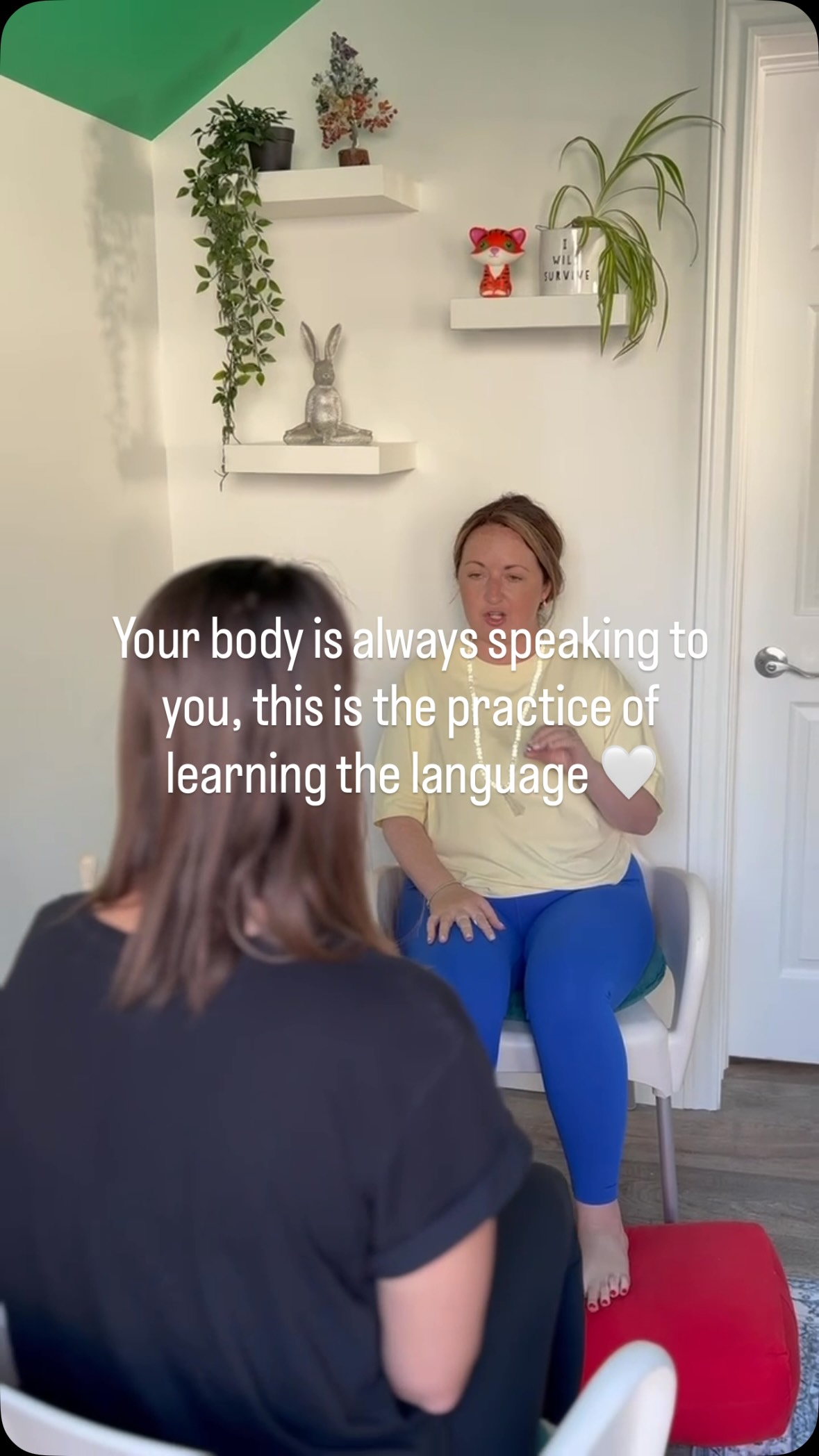 Your body is always speaking to you, and Somatic Experiencing is the practice of learning the language 🫶🏼
….is it the only practice ? No…but as someone who’s been on a complex healing journey - it’s been the best framework I’ve come across on my journey.
This past February I completed the final advanced training of my 3 year SE program- which was taking everything we had learned about SE skills of talking with a client, and applying it to focusing on physical symptoms thru touch work.
Because sometimes healing & repair happens through sharing our stories, and sometimes words aren’t enough. Some experiences live beneath language- held in our tissues, our joints, our patterns, or in our implicit memories. And touch work can be a powerful tool to access these states. As someone who has been a receiver of many, many touch work modalities (which I still find helpful in my life!) - what I was blown away by SE touch is that it focuses more on the support of coherence, focussed attention from the practitioner, & building capacity for containment rather than physical repair & fixing a symptom.
No two people start at the same place, yet SE meets you exactly where you’re at with compassion and building resilience in your system. I’m so honoured to get to share this work and practice these skills now with my clients! Its like seeing the magic and mystery of the world right in front of you through each person 🪄
If this sounds of interest to you- I’d be honoured to listen not just to your story; but also to the wisdom that shows up from your body 🤍
More details on Somatic Experiencing and my session options (offered both in person and virtually!) now on my website - linked in my bio! ✨
#healingjourney #somaticexperiencing #wisdomwithin #coherence #peterlevine
