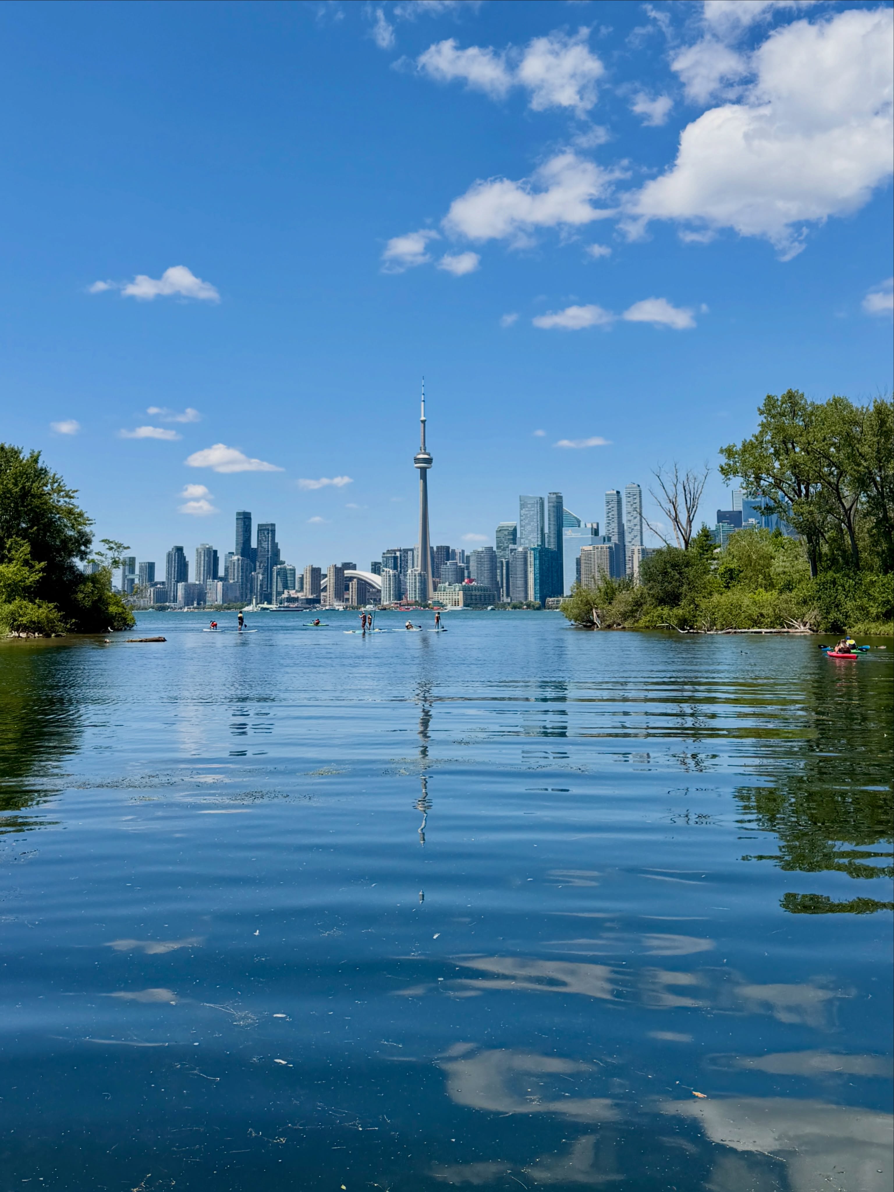 Summer in the city, minus the city. 🌊🚲
This is Toronto at its best - CN Tower in the skyline, paddle boards drifting across still water, and not a single horn honking. Just 10 minutes away on a scenic boat ride and you feel like you’ve left the city entirely.
This is why we ride.
📍Toronto Islands
#PedalToronto #TorontoIslands #CyclingTours #ExploreToronto #DiscoverON