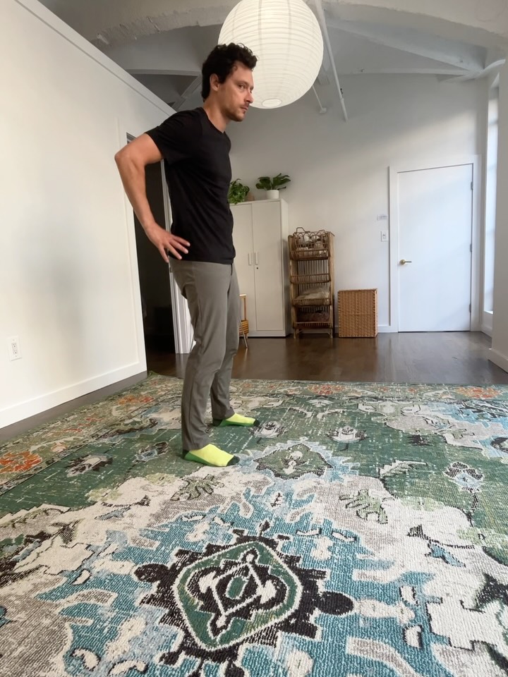 Pain can be so confusing at times. Knowing when to push and when to rest is one of the most common questions people ask me in the clinic. Another confusing part of recovery is tracking progress. Patients will often get frustrated because of pain but miss that they are improving in other areas. Check out the blog post below to learn more about how to track progress!
https://www.fullstridespinesport.com/post/how-do-i-know-if-i-m-making-my-back-pain-worse
#backpainexercises #chirocare #williamsburgbrooklyn #painrelief #healthandfitness
Back Pain relief in Williamsburg, Brooklyn