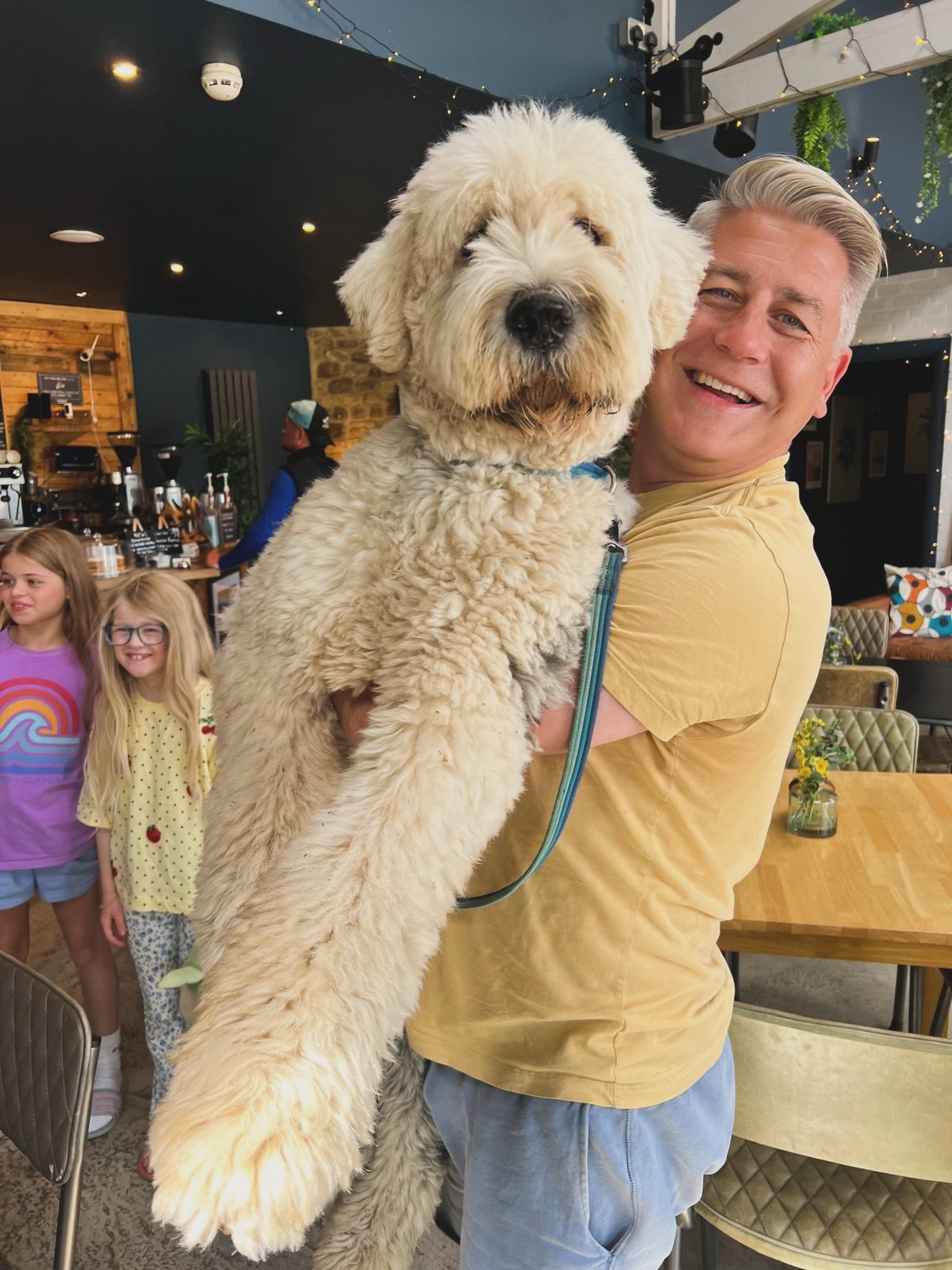 Dogs always welcome (even if they look like bears!!)