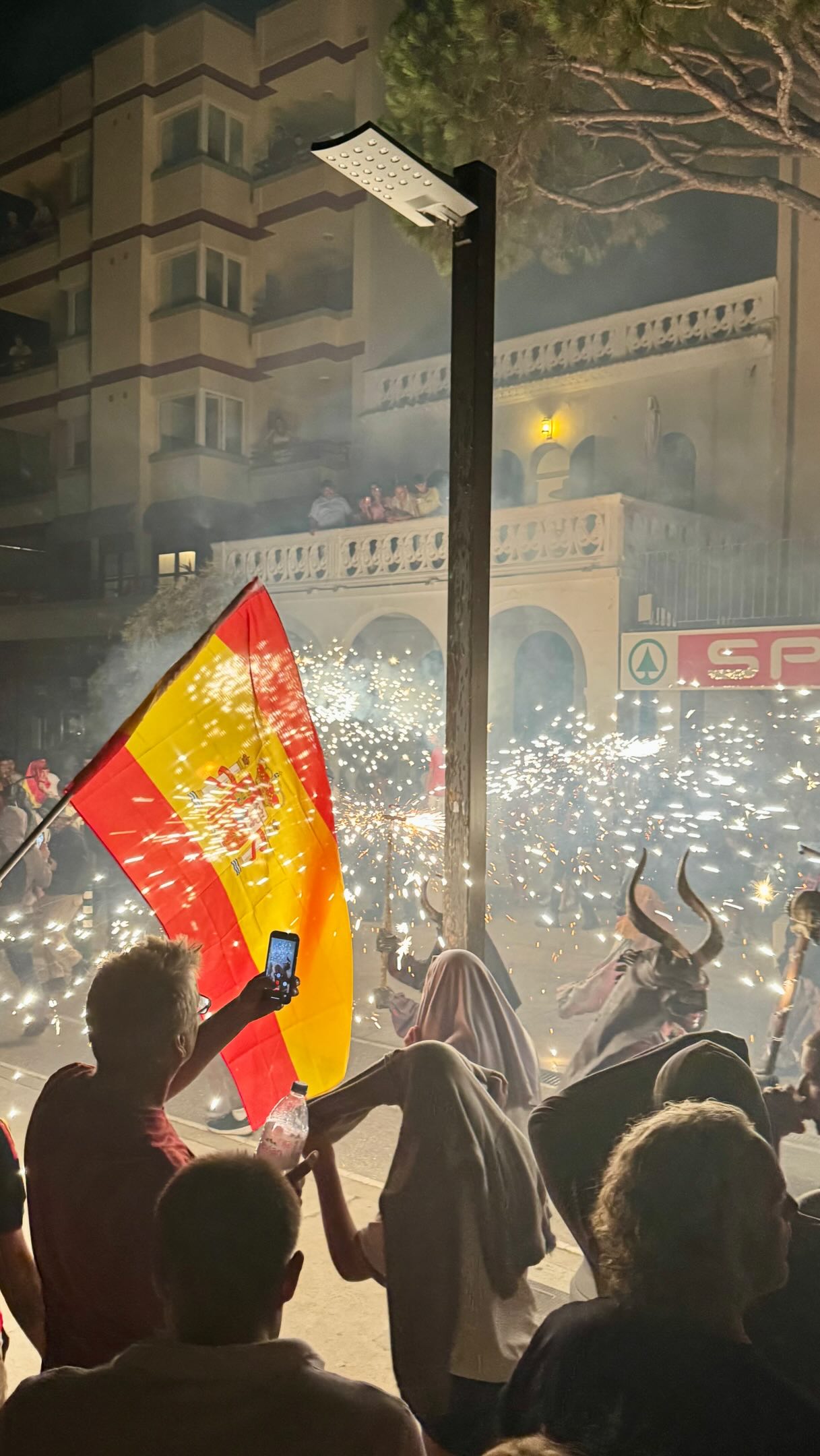 You couldn’t have planned it better. Two completely different celebrations, perfectly timed. ❤️🇪🇸
Spain became world champion, and right after the final whistle, the “Correfoc” lit up the streets with fire, pounding drums, dancing demons, and fireworks.
A night we’ll never forget. Pure magic. ✨
#worldcup2026 #correfoc #yetanothersailingcouple #happysailor #adventureofalifetime