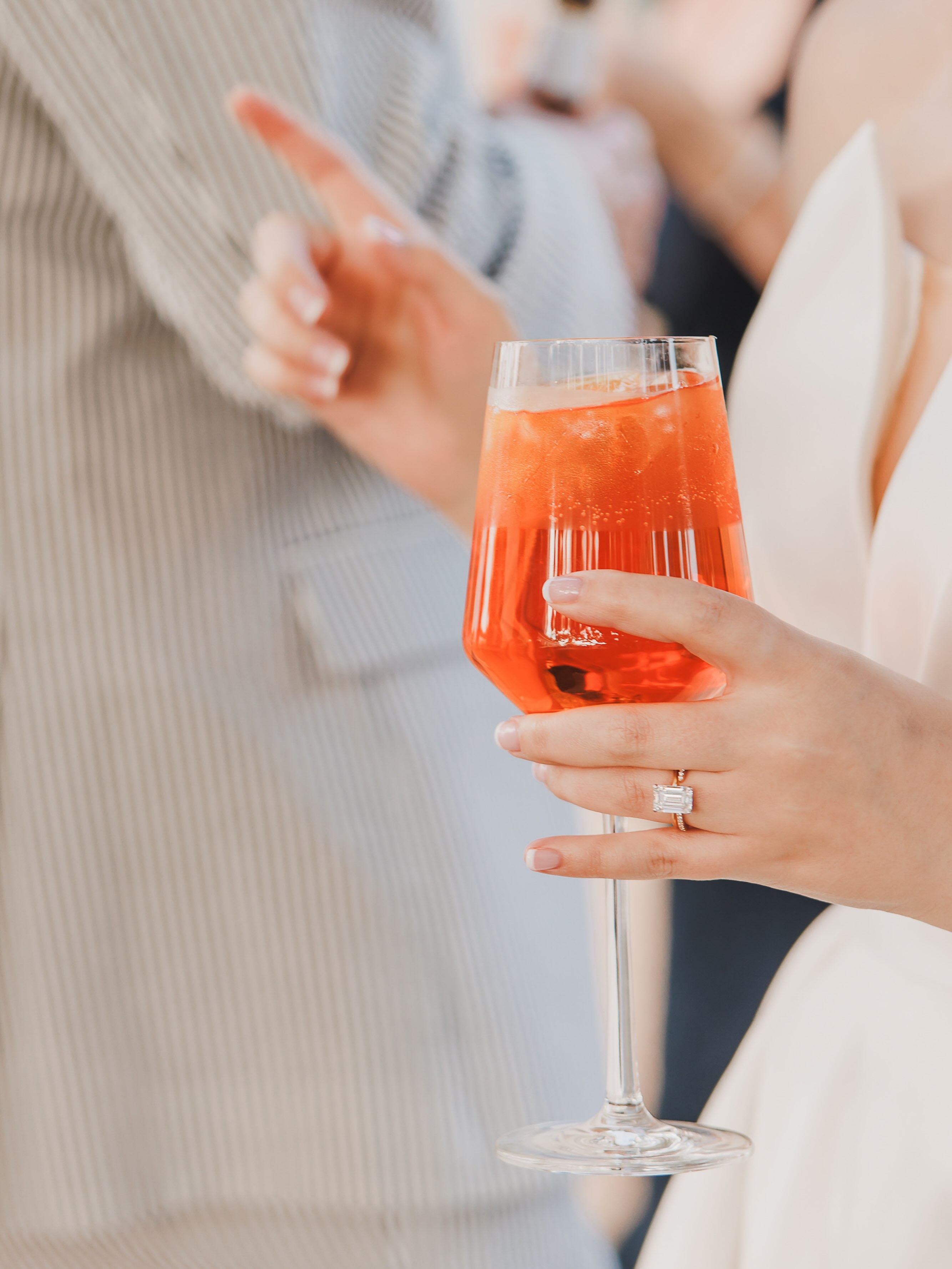 Spritz up your life!🧡✨🌙
#starrynighteventsrva #starrynighteventsrvaplanning #starrynighteventsrvaflowers #starrynighteventsrvacouples #starrynighteventsrvaweddings
Planning & Florals | @starrynighteventsrva @tanya_m_cornwell
Photography | @arliquinnphotography
Venue | @burlingtonweddingsva
Band | @blairswestband @eastcoastentertainment
Catering | @cater2events
Rentals | @rentequipva
Photobooth | @richmondphotobooth
Stationary | @merrymakerfinepaper
Beauty | @amandaperry.hair.airbrush
Bride | @sg_hines