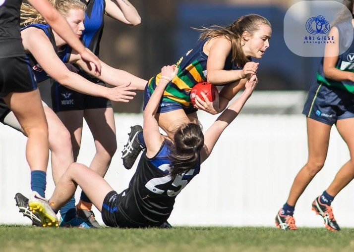 This weekend we celebrate an incredible milestone as Brigette Snell, SKOB player #2361, becomes just the 6th Saint to reach 100 games.
Since making her debut in Round 1, 2017, Brigette has been a constant for the Saints, playing every season since entry into the VAFA. A former Blues Captain, Best & Fairest runner-up, two-time Reserves runner-up, and former Committee member, her commitment, leadership and loyalty to the club have been outstanding.
Congratulations, Brigette on joining the prestigious 100 Club. Weโre proud to celebrate this incredible achievement with you!
#goSKOB๐๐๐