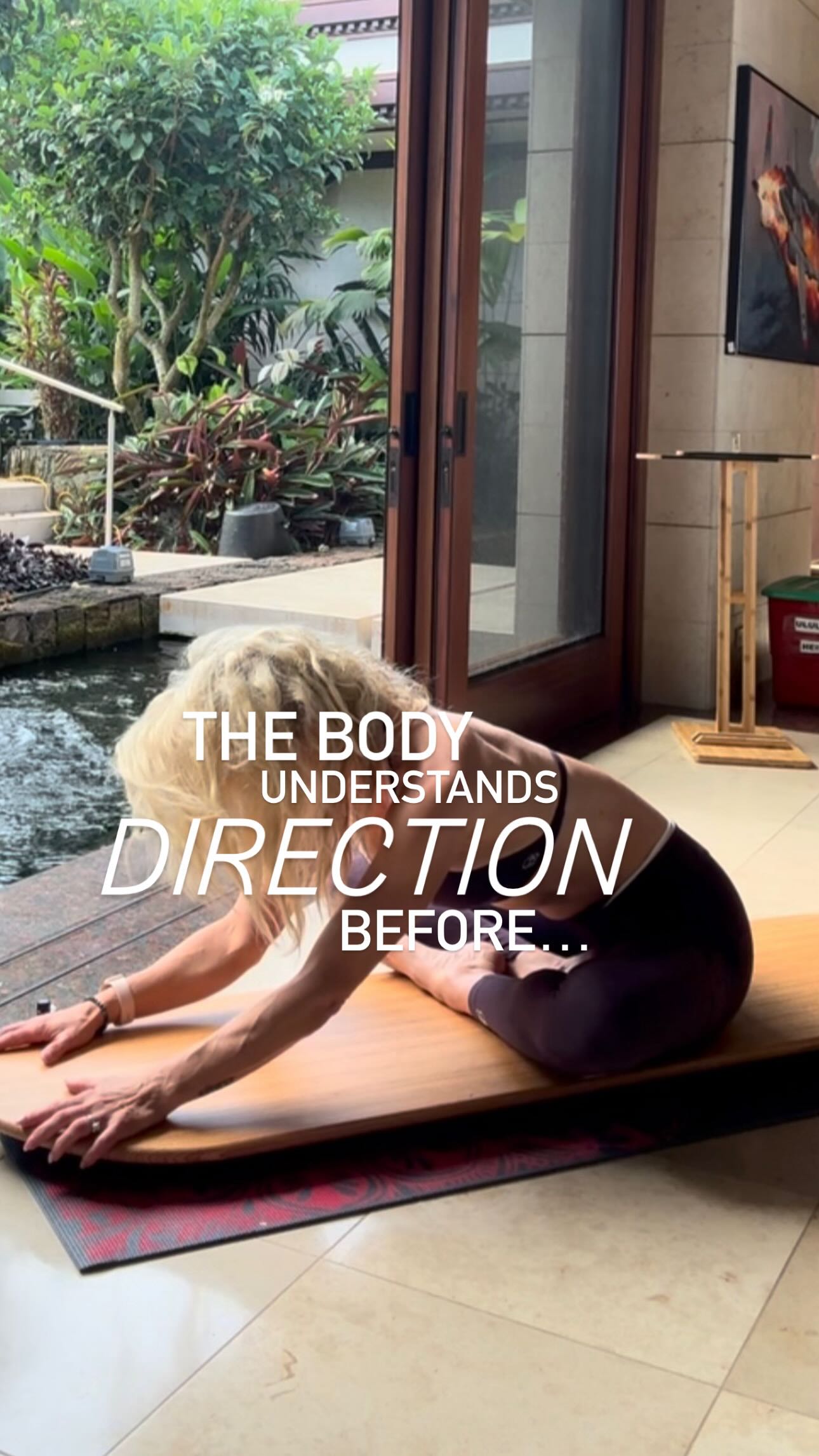 The body understands direction before it understands perfection.
“Pull your heart through your shoulders.”
A simple directional cue that creates:
→ space through the front body
→ support through the shoulder girdle
→ awareness through the spine
→ connection between breath and movement
As teachers, our role isn’t to force students deeper into a shape.
It’s to help them discover what their body is capable of when they move with awareness.
The pose becomes the doorway. The experience is the practice.
#ArchitectOfTheBody
#IntuitiveYogaTeaching
#EmbodiedMovement
#YogaTeacherTraining
#BiomechanicsOfMovement