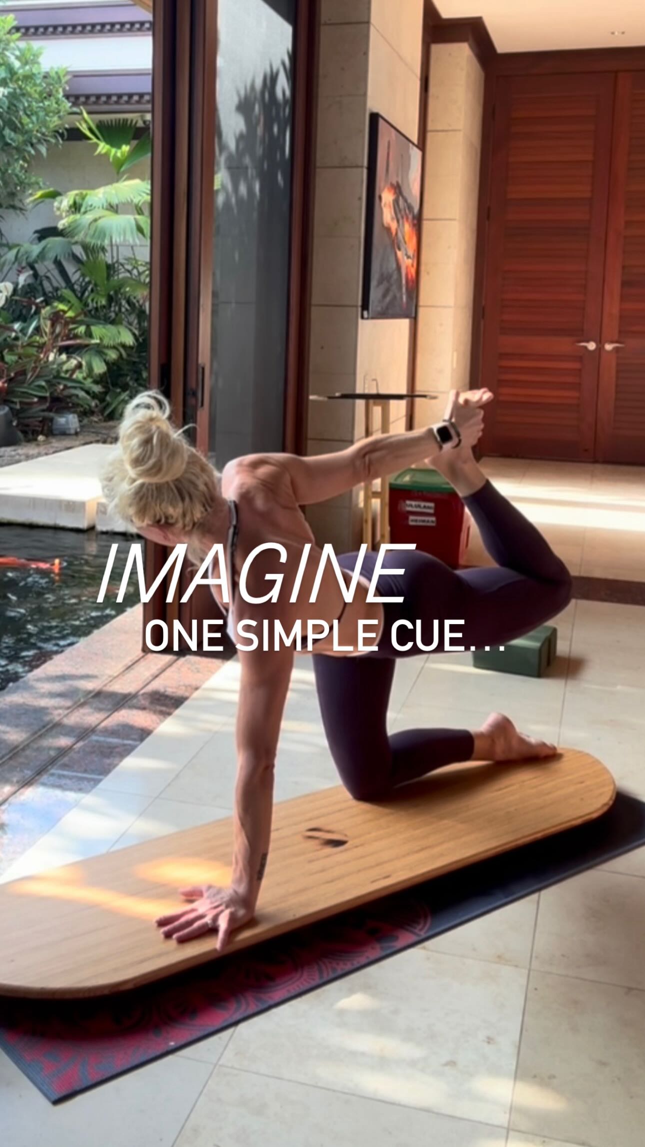 One cue can completely change the way a student experiences a pose.
„Push out of the shoulder….“ or
„Push the floor away…“
A simple directional cue—but it creates a powerful shift.
Instead of collapsing into the joints, students learn to create active support.
The shoulder becomes more organized.
The core naturally responds.
The body begins to stabilize from the inside out.
And the best part?
You don’t need to overload your students with five different instructions.
Great teaching isn’t about saying more.
It’s about understanding the body well enough to say the one thing that helps your student feel the difference.
For newer teachers, this is the skill that transforms your classes from teaching shapes to creating experiences.
Learn to observe.
Learn to cue with intention.
Learn to help students build awareness from within.
Because the most powerful teachers don’t just show students where to go…
They teach them how to listen to their own bodies.
#YogaTeachers #YogaTeacherTraining #YogaTeachingTips #EmbodiedYoga #IntelligentMovement