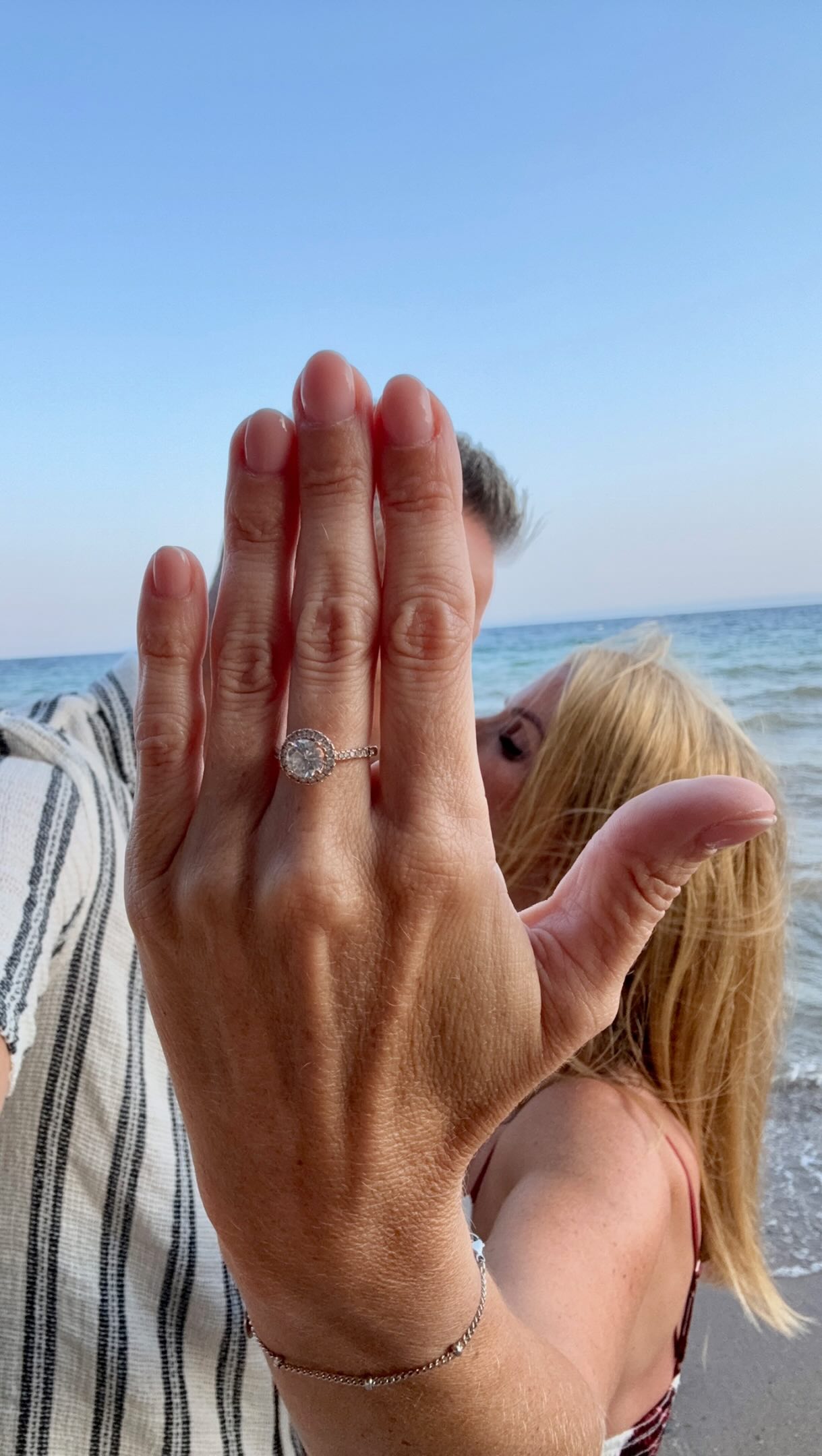 The easiest yes of my life 💍
#shesaidyes💍 #proposal #suprises