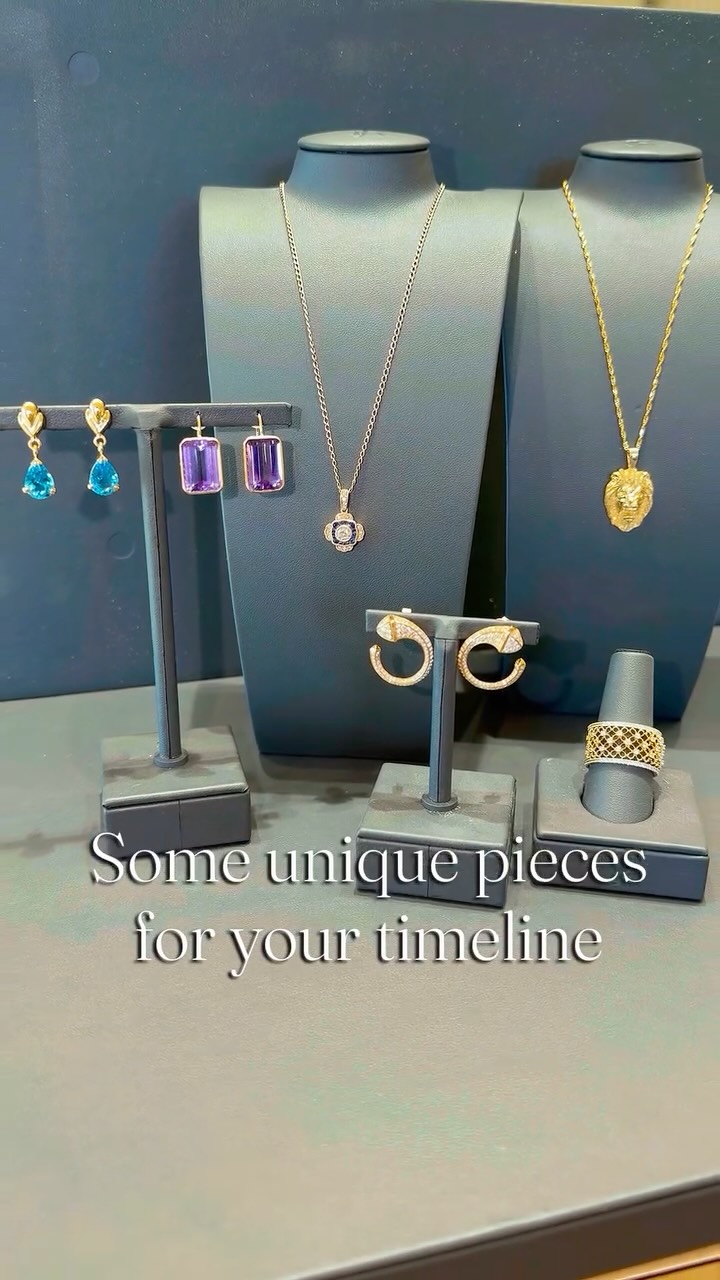 Bring a friend to shop at Marlen Jewelers! You never know what the two of you could find together. πͺβ¨ Open 10am - 5pm.
#clevelandjewelry #rockyriverohio #westcleveland #shopsmalljewelry #summerjewelry