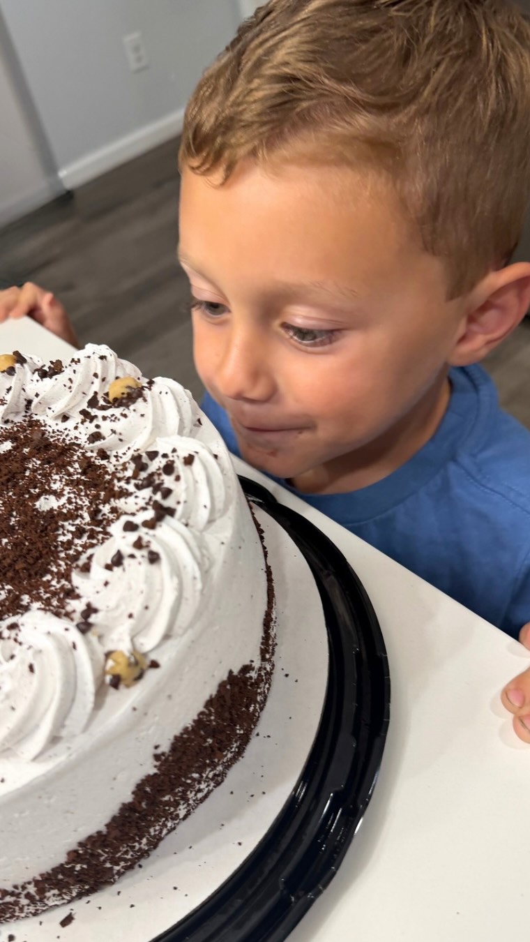 Life is a whole lot sweeter with ice cream 🥰🍦
Grab HOMEMADE scoops, pints, ice cream cakes, ice cream pies, and Nickwiches from 11am-10pm!
📍Long Branch (444 Ocean Ave N)
📍Fair Haven (586 River Road)
📍Atlantic Highlands (84 First Ave)
📍Middletown (1500 Route 35)
📍Tinton Falls (1201 Sycamore Ave)
📍Wall (2435 Route 34)
📍North Brunswick (224 Grand Ave)
#nicholascreamery #homemadeicecream #icecreamlovers