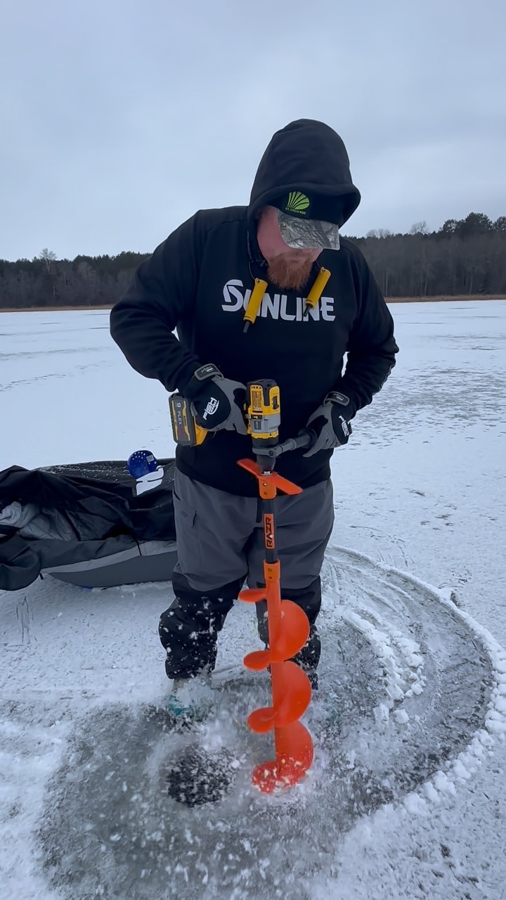 I’m here to remind you: summer won’t last forever 🥶 😜
#icefishing #summervibes