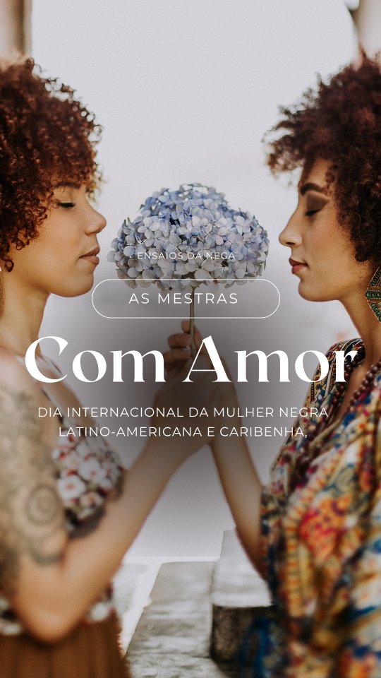 Neste Dia Internacional da Mulher Negra Latino-Americana e Caribenha, pensei muito sobre as mulheres que escreveram caminhos antes de mim.
Elas transformaram a memória em literatura, o cotidiano em poesia, a dor em permanência, o afeto em resistência.
Cada página que li ampliou um pouco o meu mundo e, ao mesmo tempo, me trouxe de volta para mim.
Este vídeo não é uma lista de recomendações.
É um agradecimento. ❤️
Às mulheres negras que escrevem porque ousaram acreditar que suas histórias importavam e que, sem saber, abriram espaço para que tantas de nós também acreditássemos.
Que elas continuem ocupando estantes, prêmios, escolas, clubes de leitura e, principalmente, as nossas vidas.
Porque quando uma mulher negra escreve, ela não transforma apenas a literatura. Ela transforma quem encontra abrigo nas suas palavras.
E você? Qual autora negra fez você se sentir vista, compreendida ou transformada? Quero muito conhecer essa história nos comentários
#DiadaMulherNegra #MulheresQueEscrevem #mulheresnegras