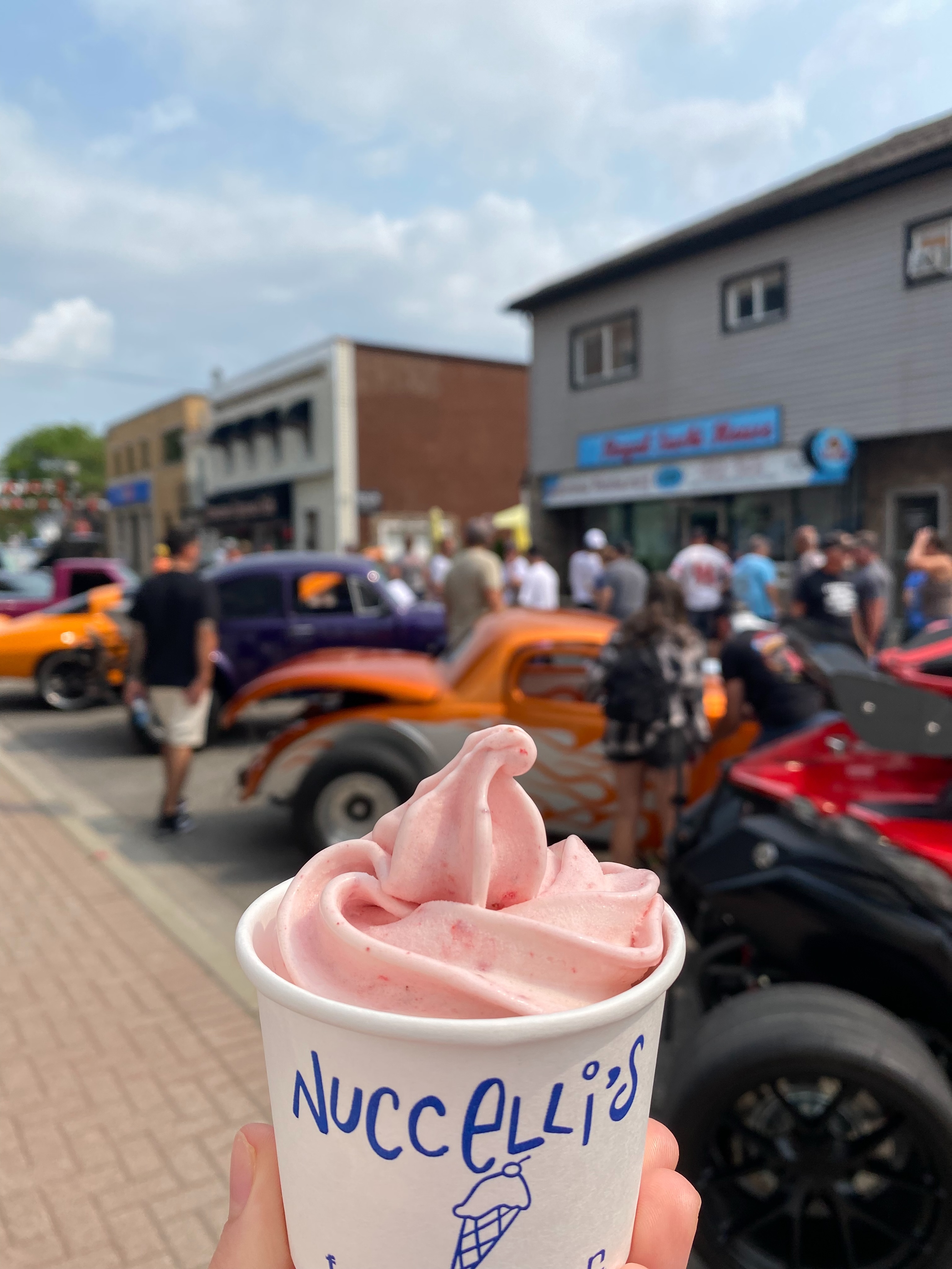 Fuel for the cars ⛽
Fuel for you 🍦
See you at the car show! 🚗
#essexcountyeats #IceCream #FrozenYogurt #YQGBusiness #yqgfood
