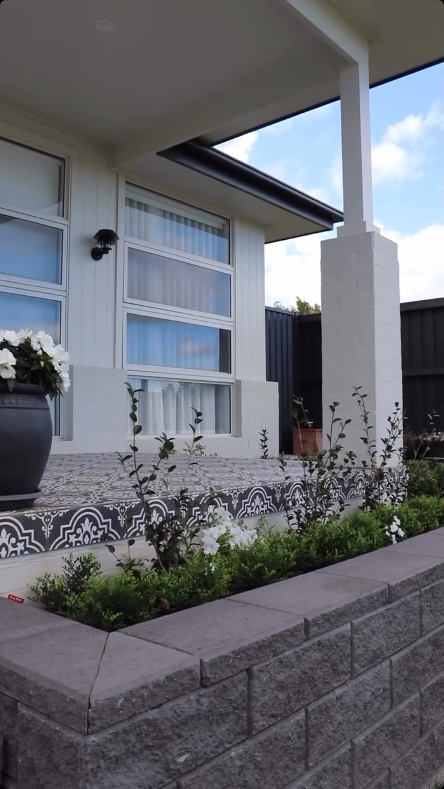 Different projects. One standard.
Whether we’re building retaining walls, laying paving, creating gardens, or transforming entire outdoor spaces, every project is completed with precision, professionalism and attention to detail.
Great landscaping is more than a finished product, it’s how you get there ⚒️
#macleayvalleylandscapes #landscaping #southwestrocks #sustainablelandscaping
