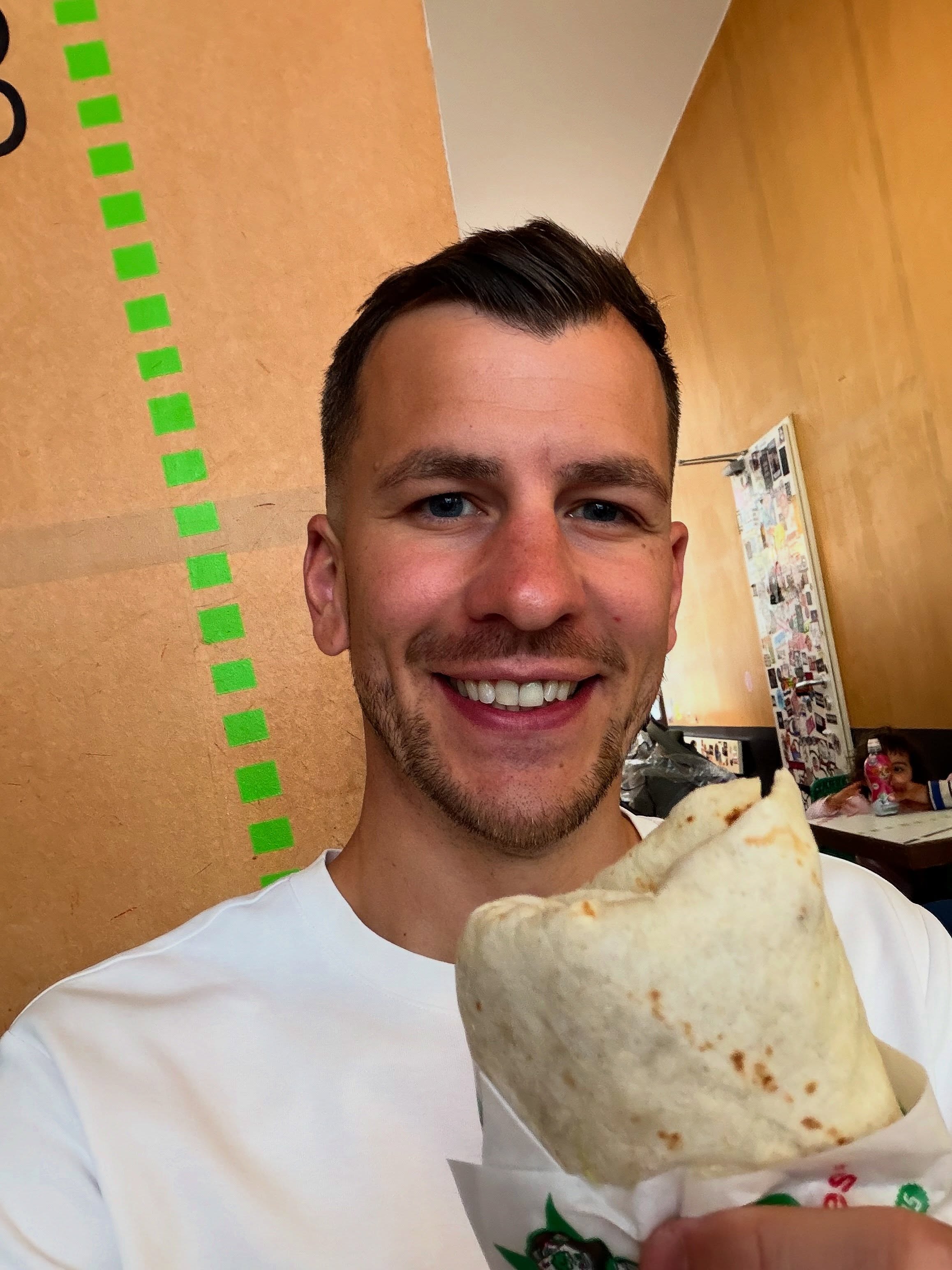 @doloresberlin_ - Berlin, 🇩🇪
Admittedly, i did not order to the best potential.
They offer a build your own burrito, which i misunderstood as being steps of finishing your order.
Anyway... I ordered the prebuilt spicy chicken burrito.
It came in a large tortilla, which was loose, meaning it could handle far more content than what i ordered.
This disappointed me, as i felt the wasted space could have been better utilised.
Nonetheless, a tasty burrito!
Just make sure you order a custom built burrito on your visit. (I know i will!)
🌯🌯🌯🌯
.
#sturrito #burrito #burritos #burritoaddict #burritohunter