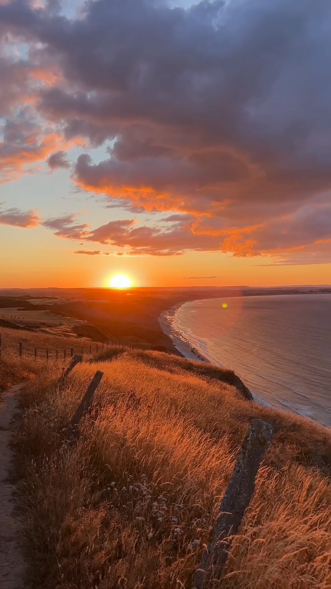 🥳 Happy Yorkshire Day 🥳
As England's largest county, there's more to North Yorkshire than you might expect. Visit unforgettable places, from the spectacular National Parks and Landscapes to the dramatic coastline and everywhere in between!
To celebrate Yorkshire Day, we're giving away two fantastic prizes. Want to be in with a chance of winning? Take a look at our latest posts to find out how to enter 🎉🥰🤩
#YorkshireDay #VisitNorthYorkshire #TheresMoreToNorthYorkshire @visitengland