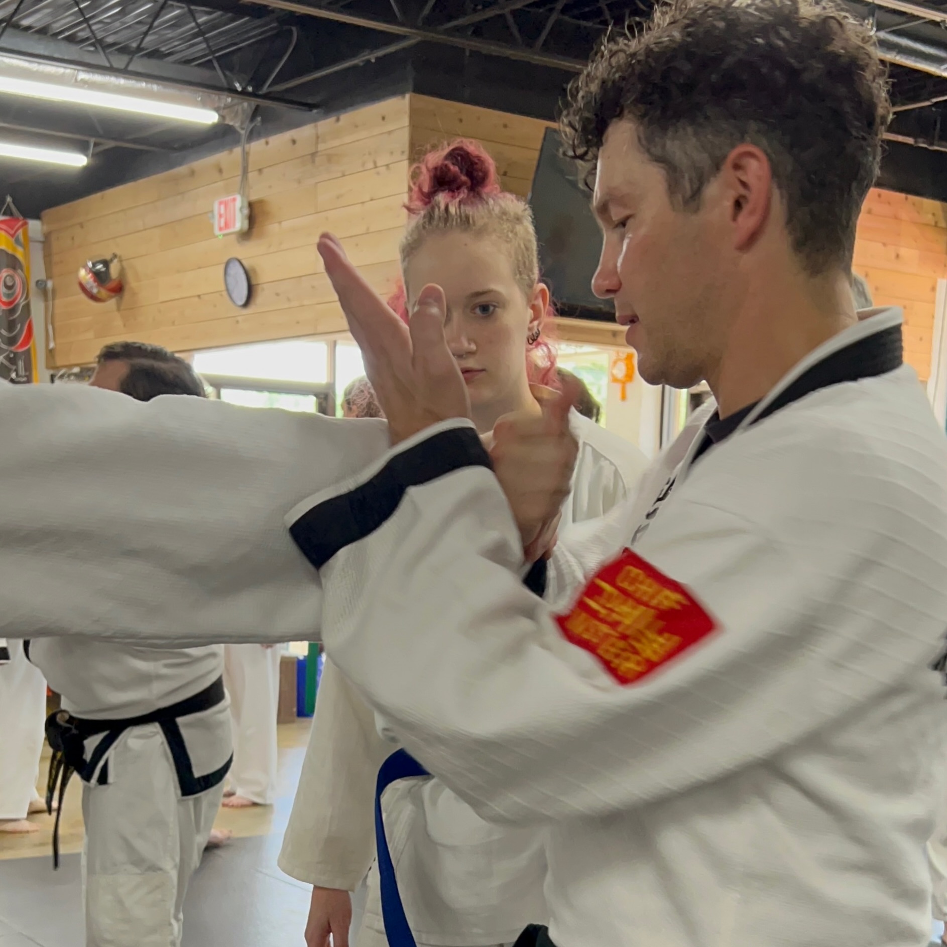 Han Mu Do is built on practical skills that help students grow stronger in body, mind, and spirit.
Wrist locking techniques are a perfect example. They teach students how to use leverage, timing, and body positioning rather than relying on strength alone. Through partner practice, students develop real self-defense skills while learning control, awareness, and respect for their training partners.
But these techniques offer more than physical benefits.
They build confidence through repetition.
They improve coordination and body awareness.
They challenge students to think, adapt, and solve problems together.
At Harvest, we believe martial arts should leave students stronger, more capable, and more optimistic than when they walked in. Every class is an opportunity to learn something new, encourage a training partner, and continue growing.
Set high goals. Open your mind. Be optimistic.
#hanmudo #franklintn #parents #goals #selfdéfense