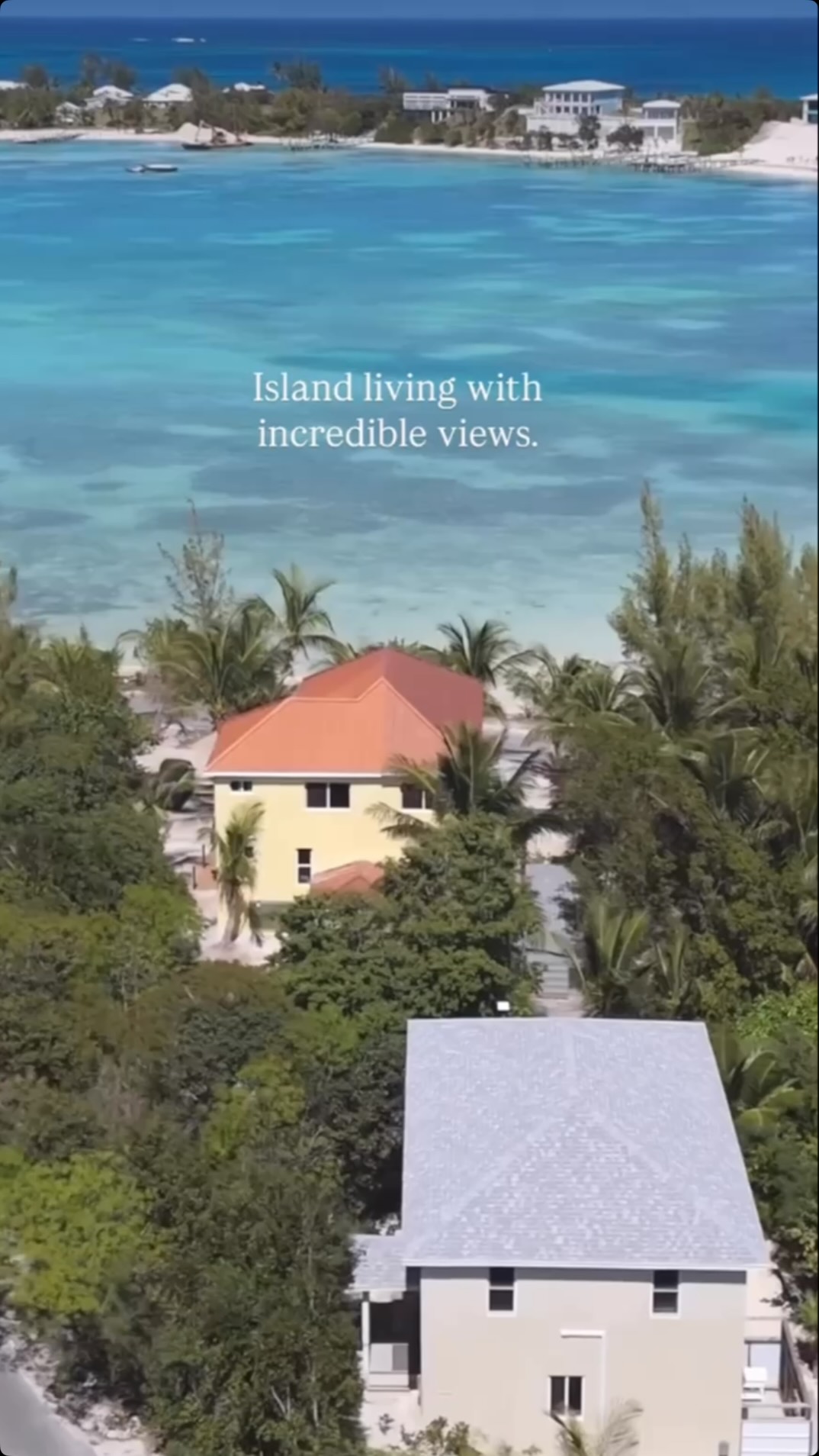 Lo key Estate, Two apartments and a Two story house, Seven bedrooms seven bathrooms overlooking Coco Bay , built for large gatherings, weddings, family get togethers , book direct and save , link in bio , #weddingdesigner , #familymoments , #greenturtlecay , #lokeycottages #bahamas