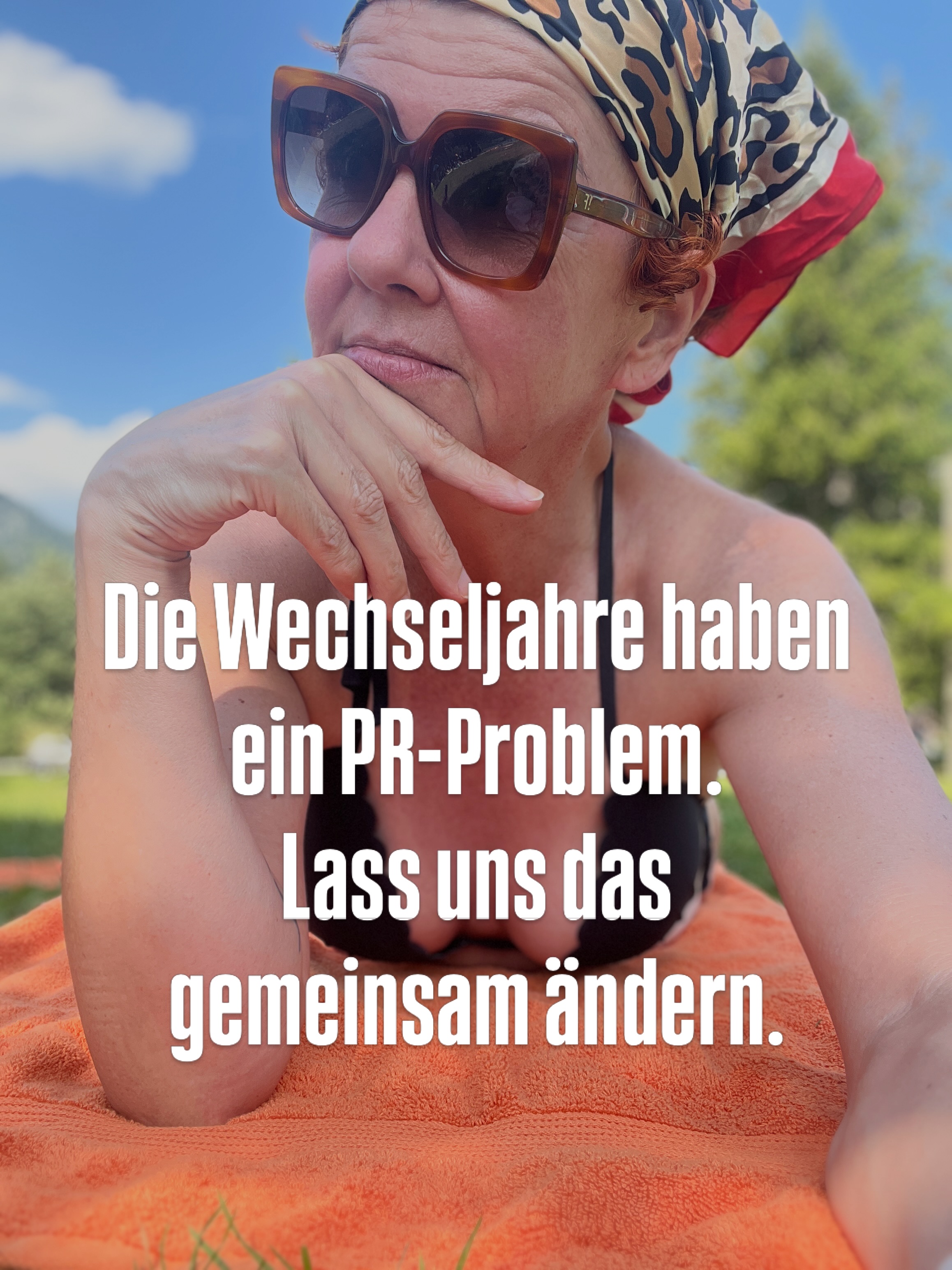 Die Wechseljahre haben ein PR-Problem.
Lass uns das heute ändern. 🙌
Ich habe mir eine Notiz auf meinem Handy angelegt:
✨ „Meine glücklichen Wechseljahre.“
Mein erster Eintrag:
„Heute war ich beschäftigt mit Leben.“
Jetzt bist du dran.
👇 Schreib den einen Satz in die Kommentare, den jede Frau in ihre Notiz schreiben sollte.
Nicht den perfekten.
Den ehrlichen.
Lasst uns gemeinsam beweisen, dass die Wechseljahre aus so viel mehr bestehen als Hitzewallungen, Brain Fog und schlaflosen Nächten.
Vielleicht entsteht hier heute die größte Sammlung an Gedanken, die Frauen durch die Wechseljahre trägt.
Eine Sammlung voller Mut.
Voller Leichtigkeit.
Voller echter Momente.
📌 Speicher dir diesen Beitrag ab!
Ich wünsche mir, dass Frauen immer wieder hierher zurückkommen, wenn sie einen kleinen Mutmacher brauchen – und dass sie dabei merken:
🧡🩷 Die Wechseljahre sind so viel mehr, als wir ihnen bisher zugetraut haben.
✨ Was du sammelst, wächst.
Also sammle Momente. Nicht nur Symptome.
🤩 Ich freue mich auf deinen Satz. Vielleicht ist genau deiner der, den eine andere Frau heute lesen musste.