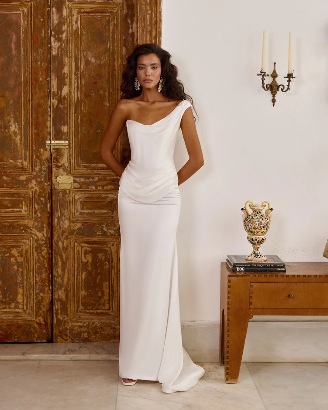When romance meets romance, this is the result. The draped neckline feels soft, the corset back adds just enough allure, and the silhouette follows every curve beautifully.
Come try it on at La Rêverie Bridal and see what it does in person.
#RomanticWeddingDress #LuxuryBridal #ModernBride #MiamiBride #BridalStyle #LaReverieBridal