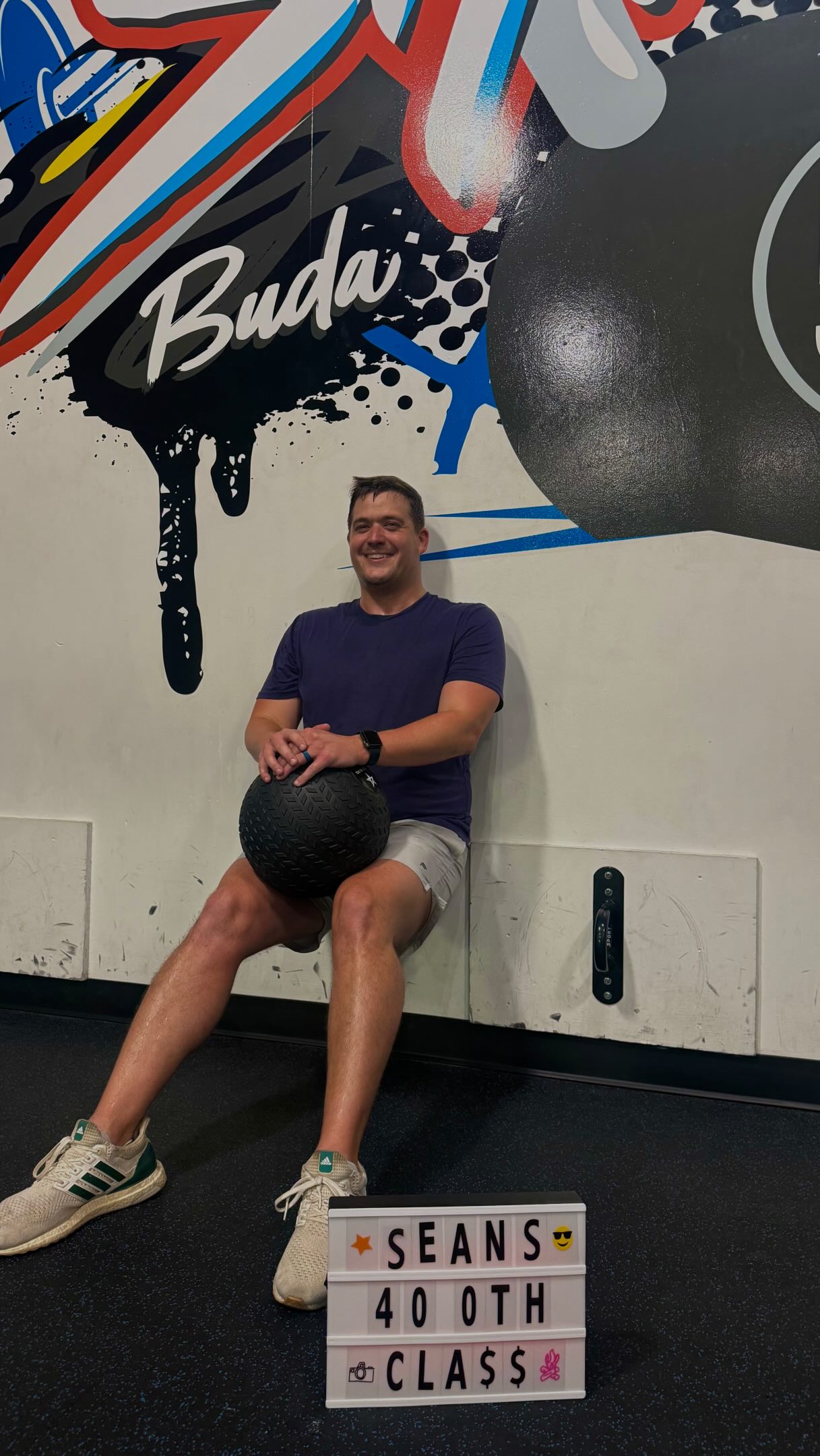 400 classes STRONG! 🔥👏
Today we’re celebrating an incredible milestone for one of our Shred512 family members Sean! 400 classes takes commitment, consistency, and showing up even on the days it’s not easy.
We’re so proud of you and grateful to have you as part of this community. Here’s to the next 400! 💪